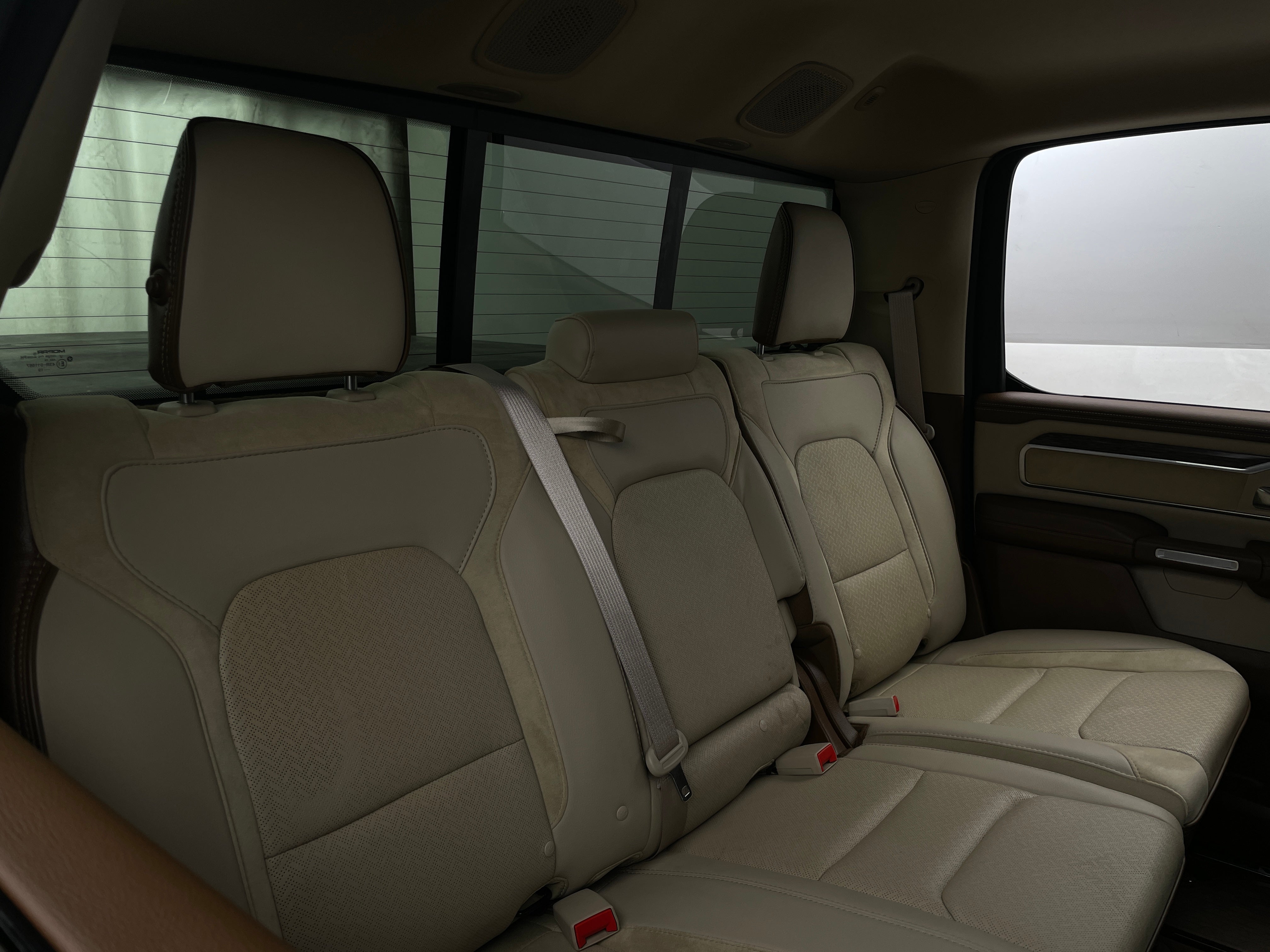 2020 RAM 1500 Laramie 5