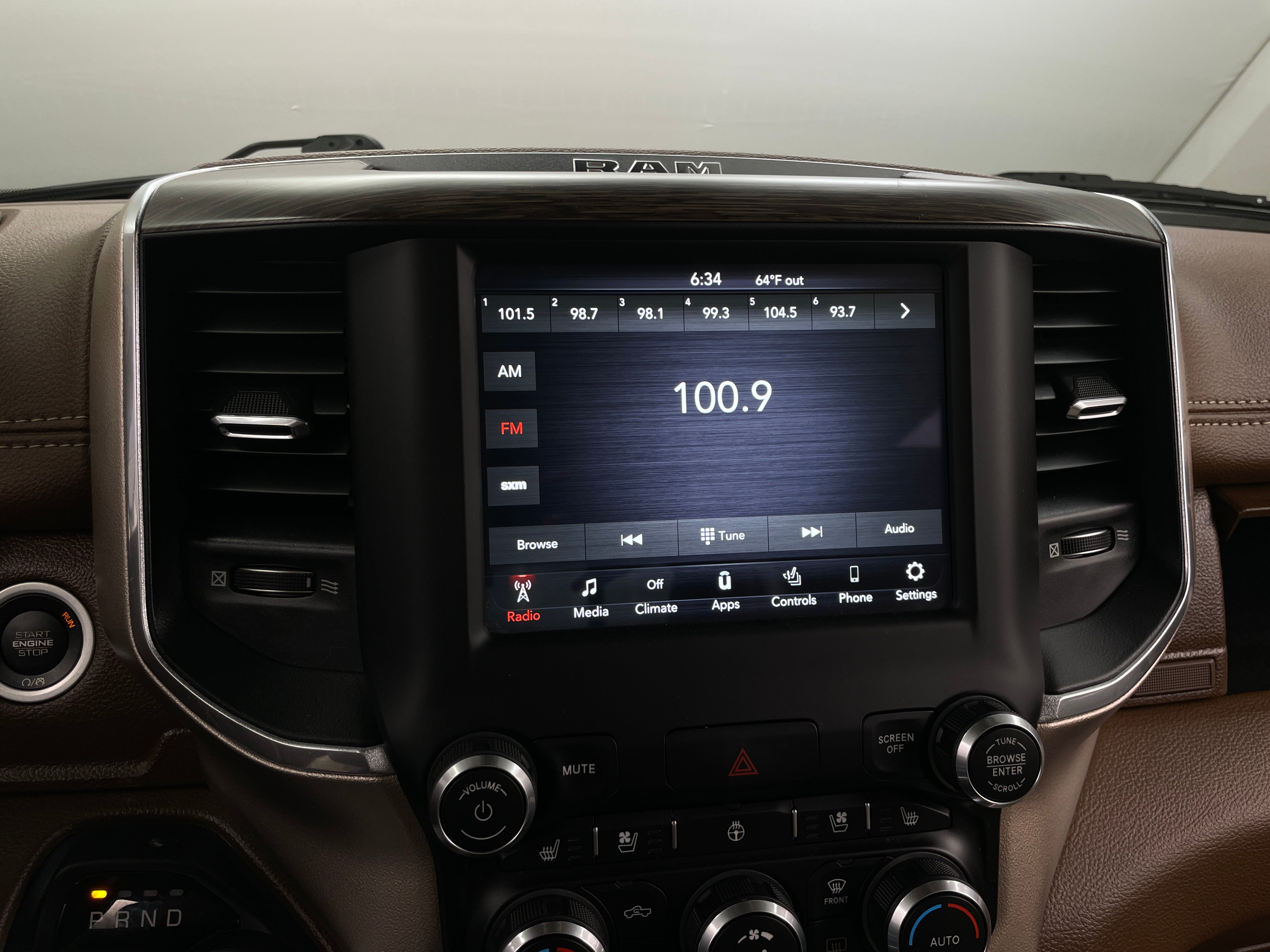 2020 RAM 1500 Laramie 3