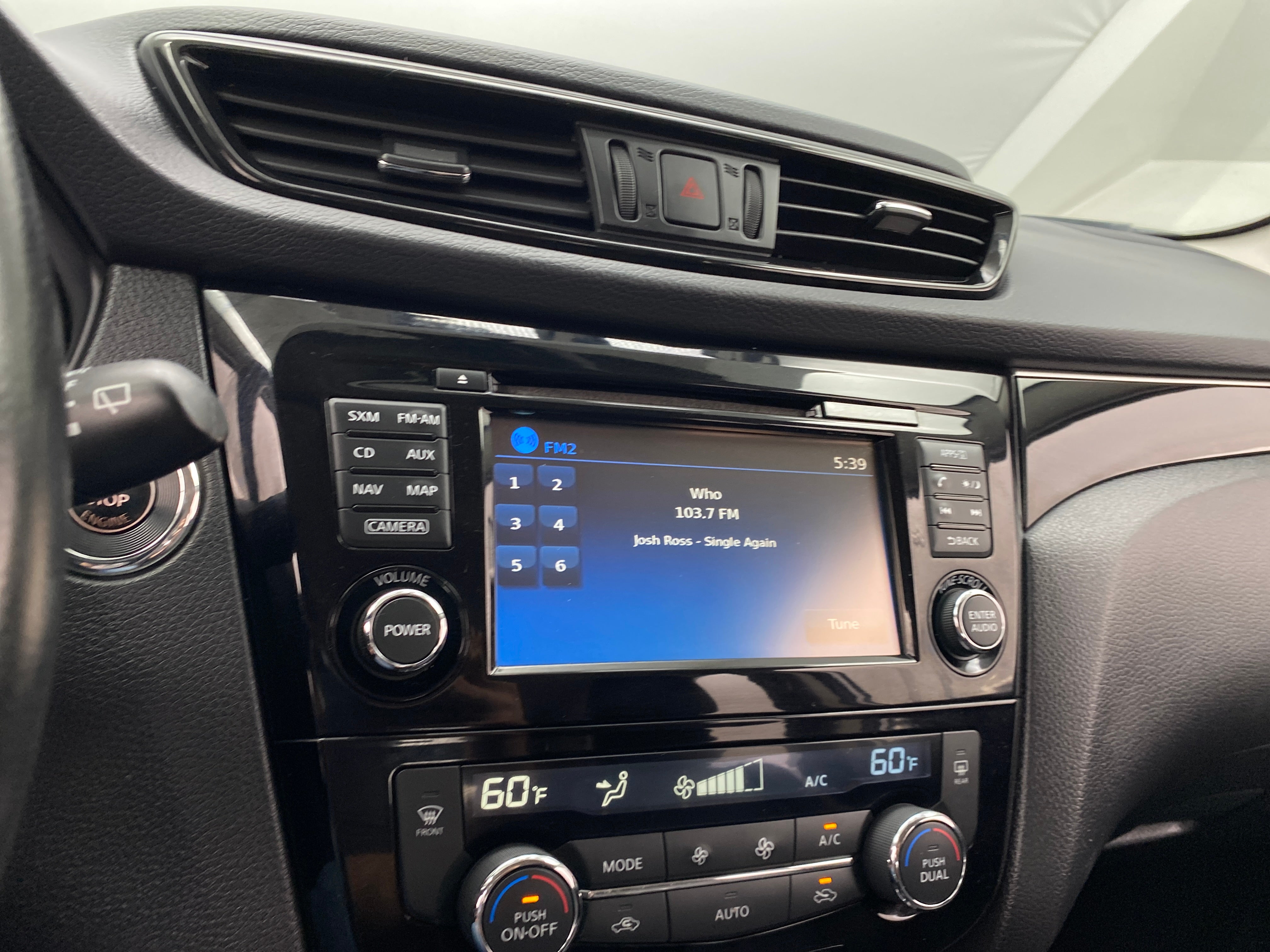 2017 Nissan Rogue Sport SL 3