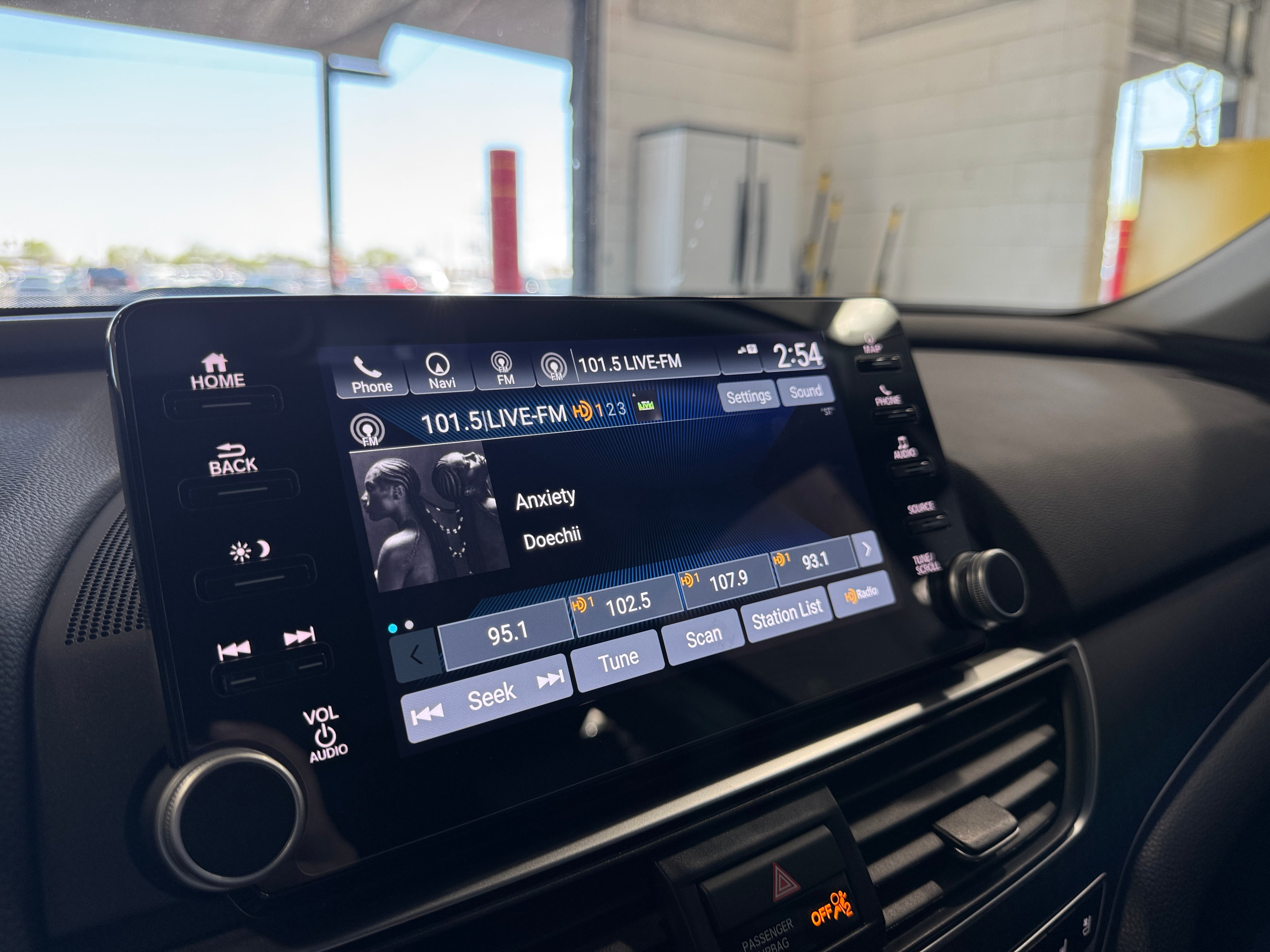 2022 Honda Accord Touring 3