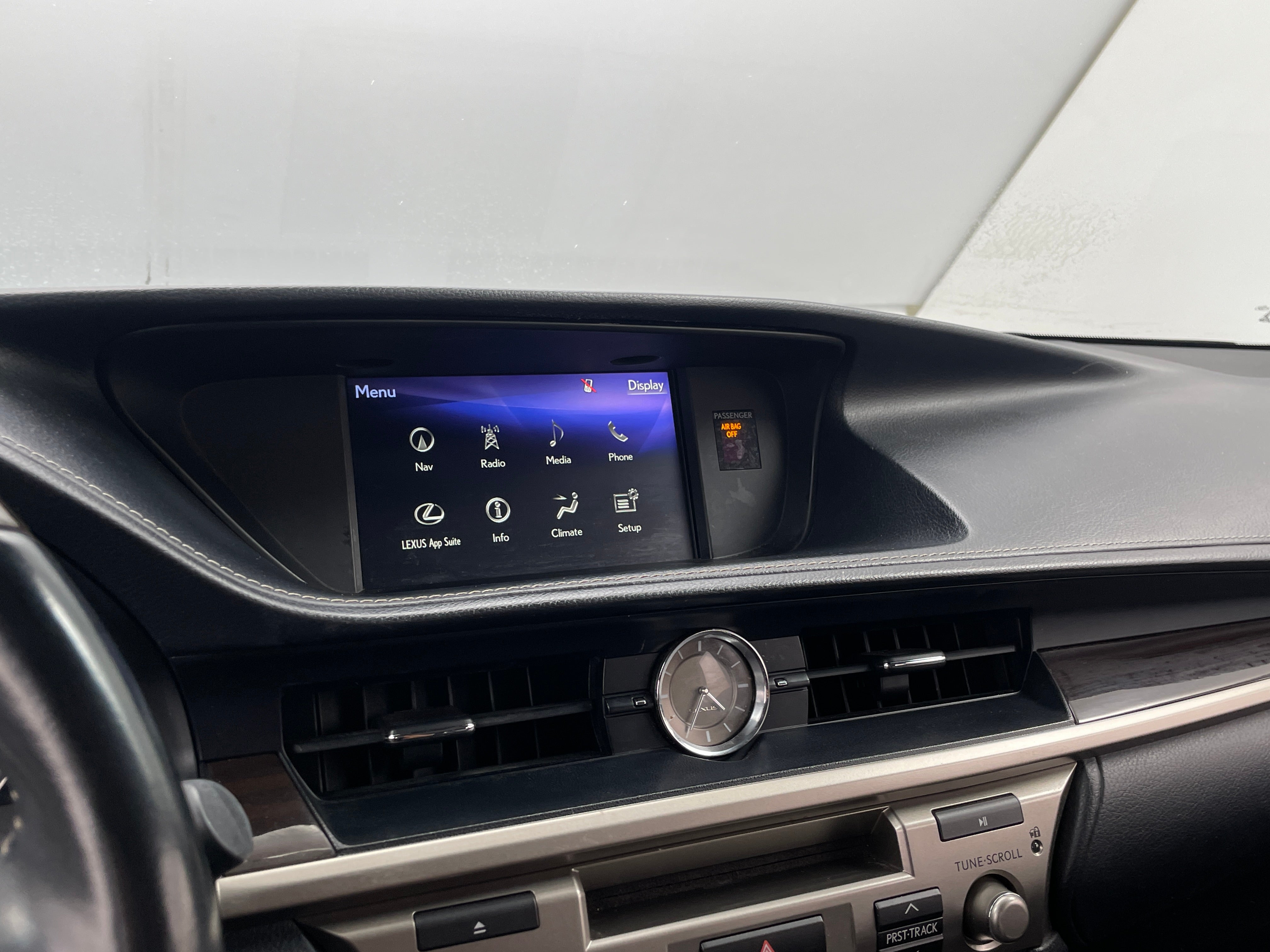 2018 Lexus ES Hybrid 300h 3