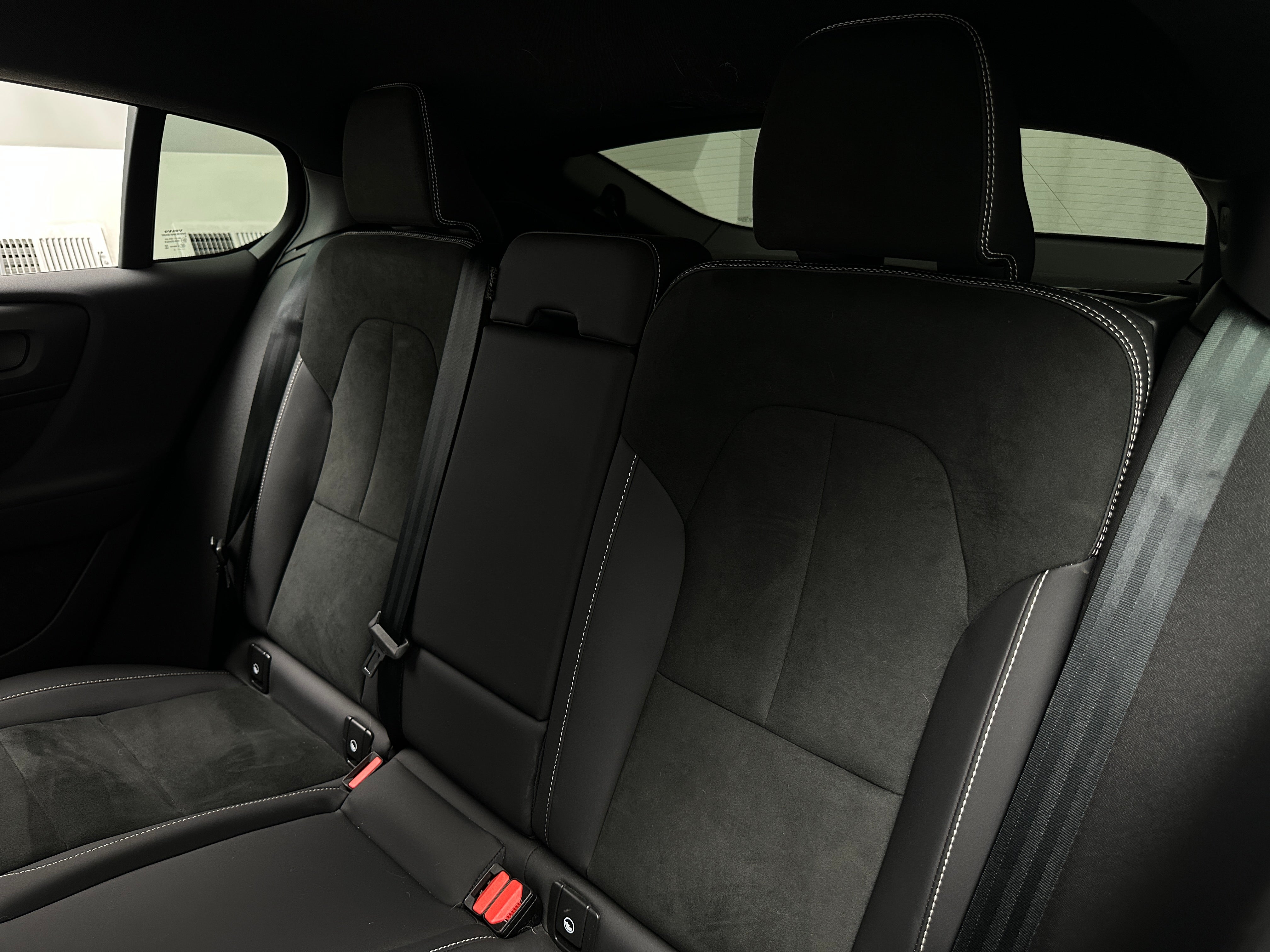 2023 Volvo C40 Ultimate 6