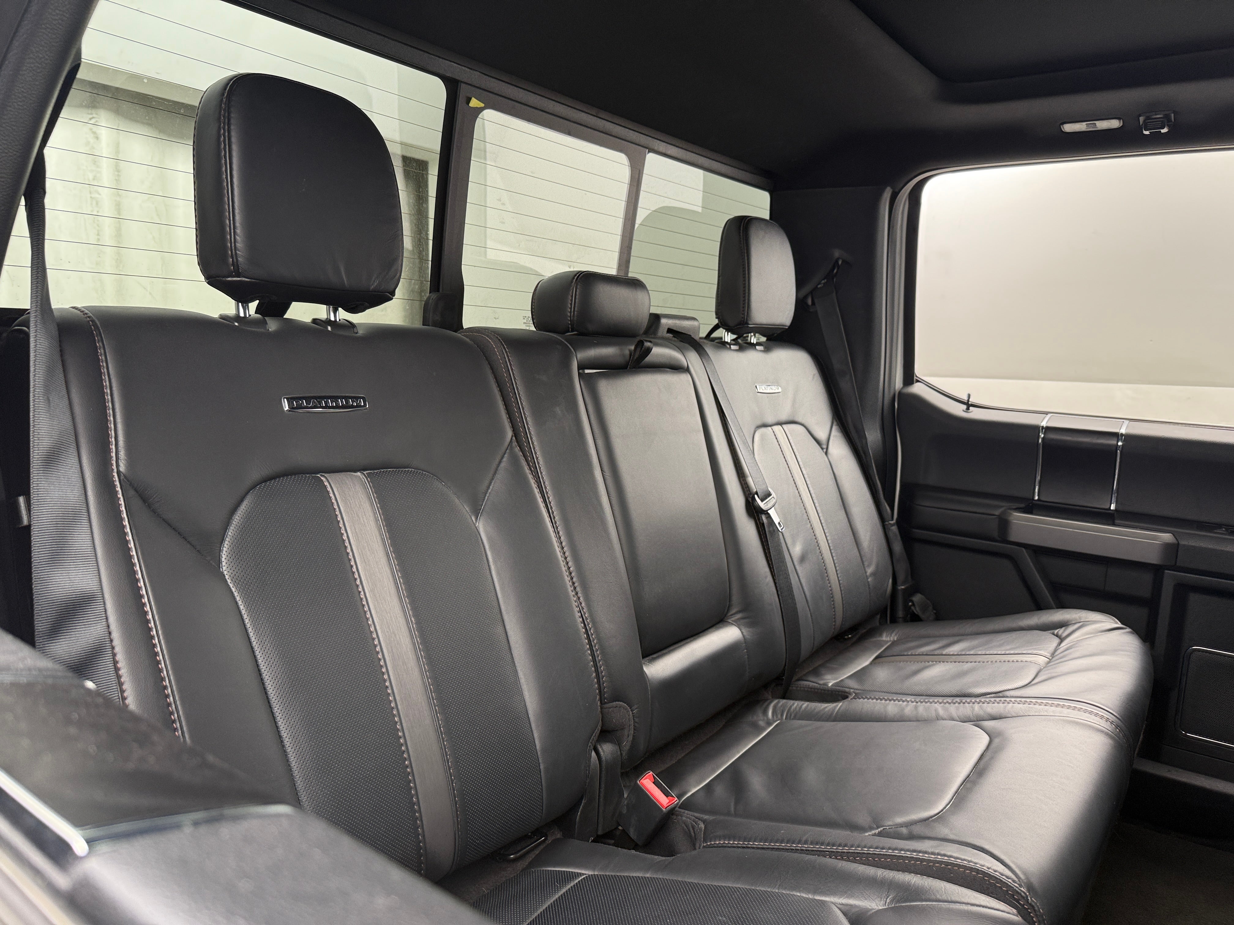 2020 Ford Econoline E-150 5