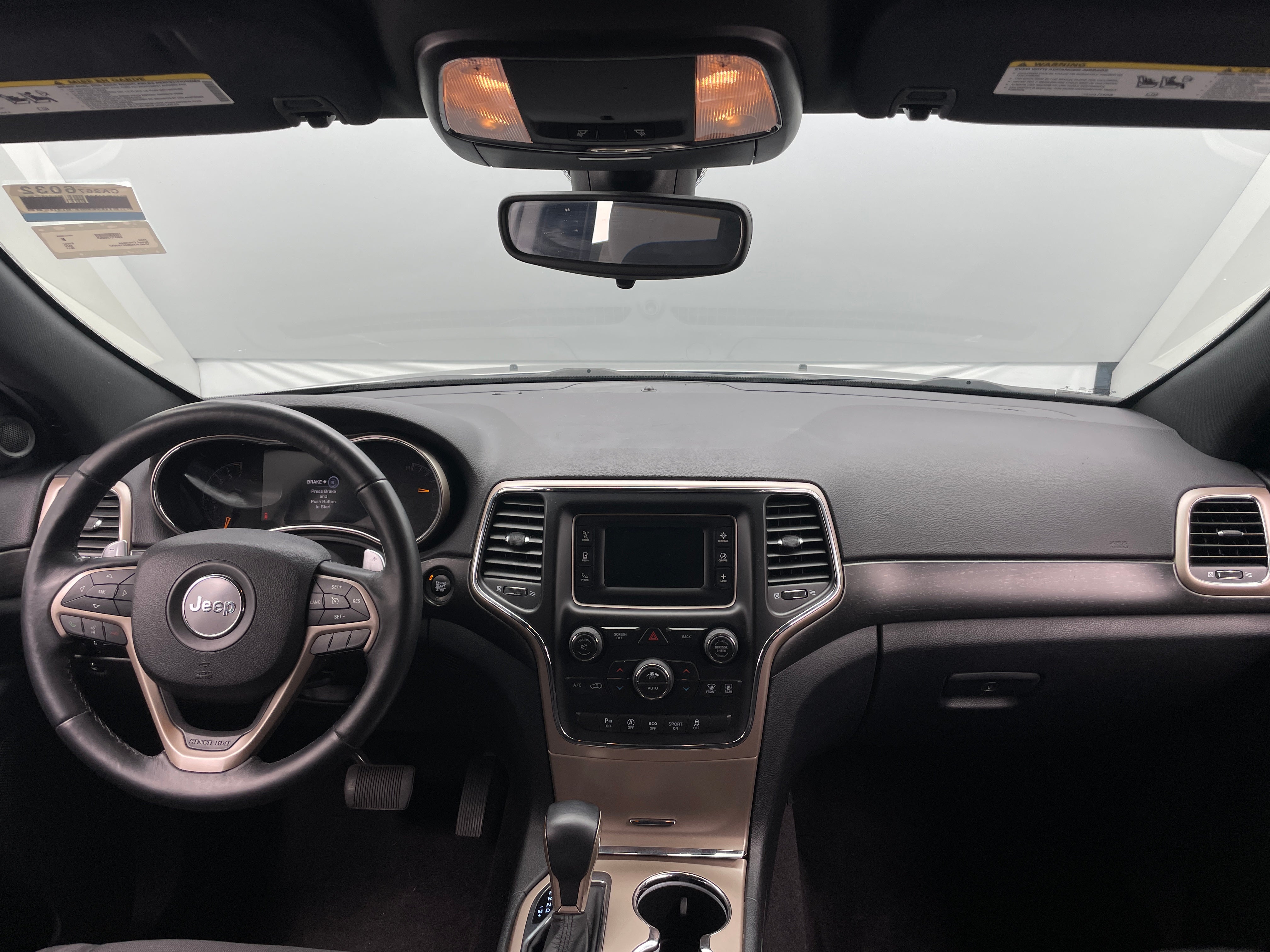 2017 Jeep Grand Cherokee Laredo 3
