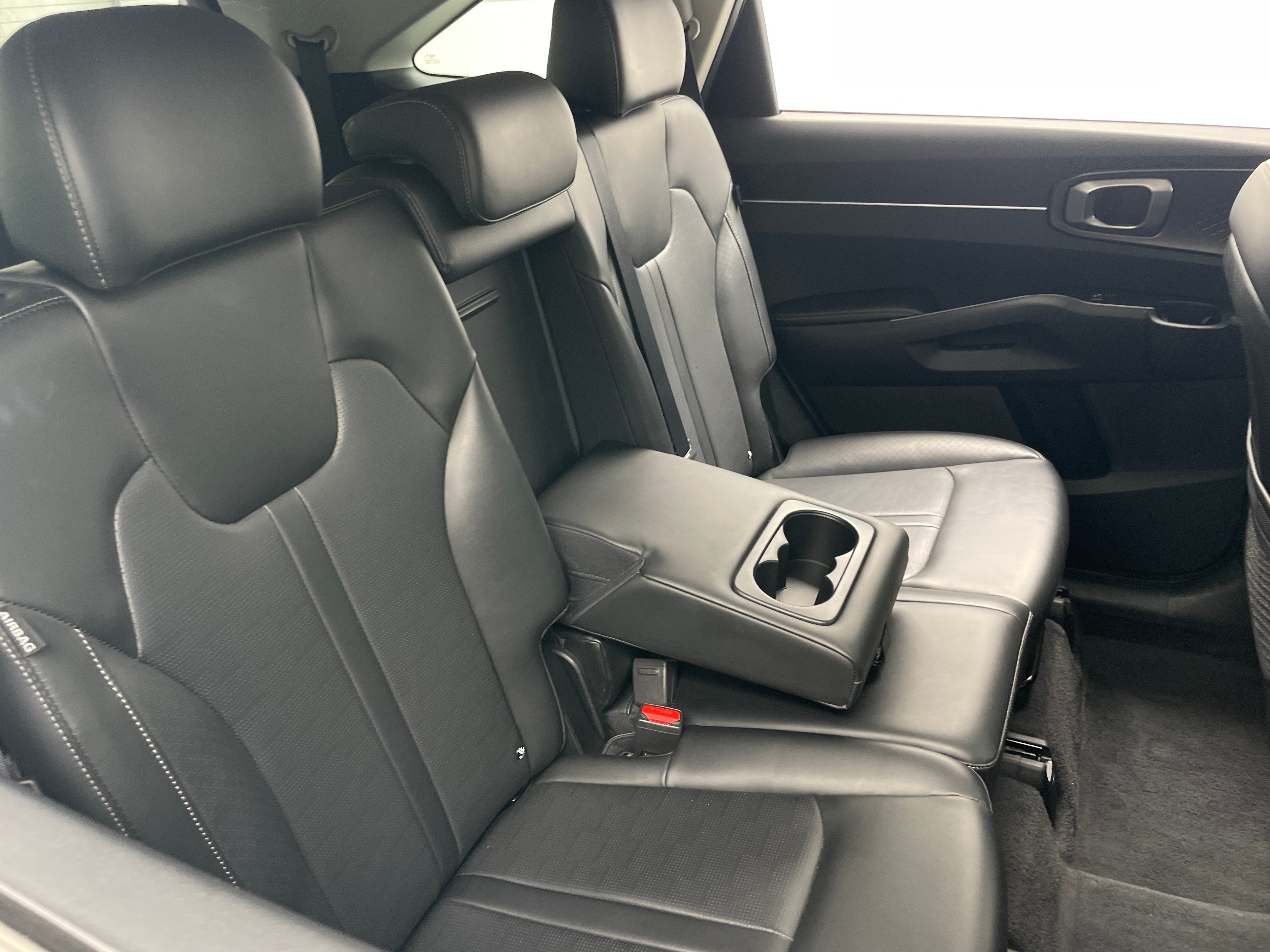 2024 Kia Sorento S 5
