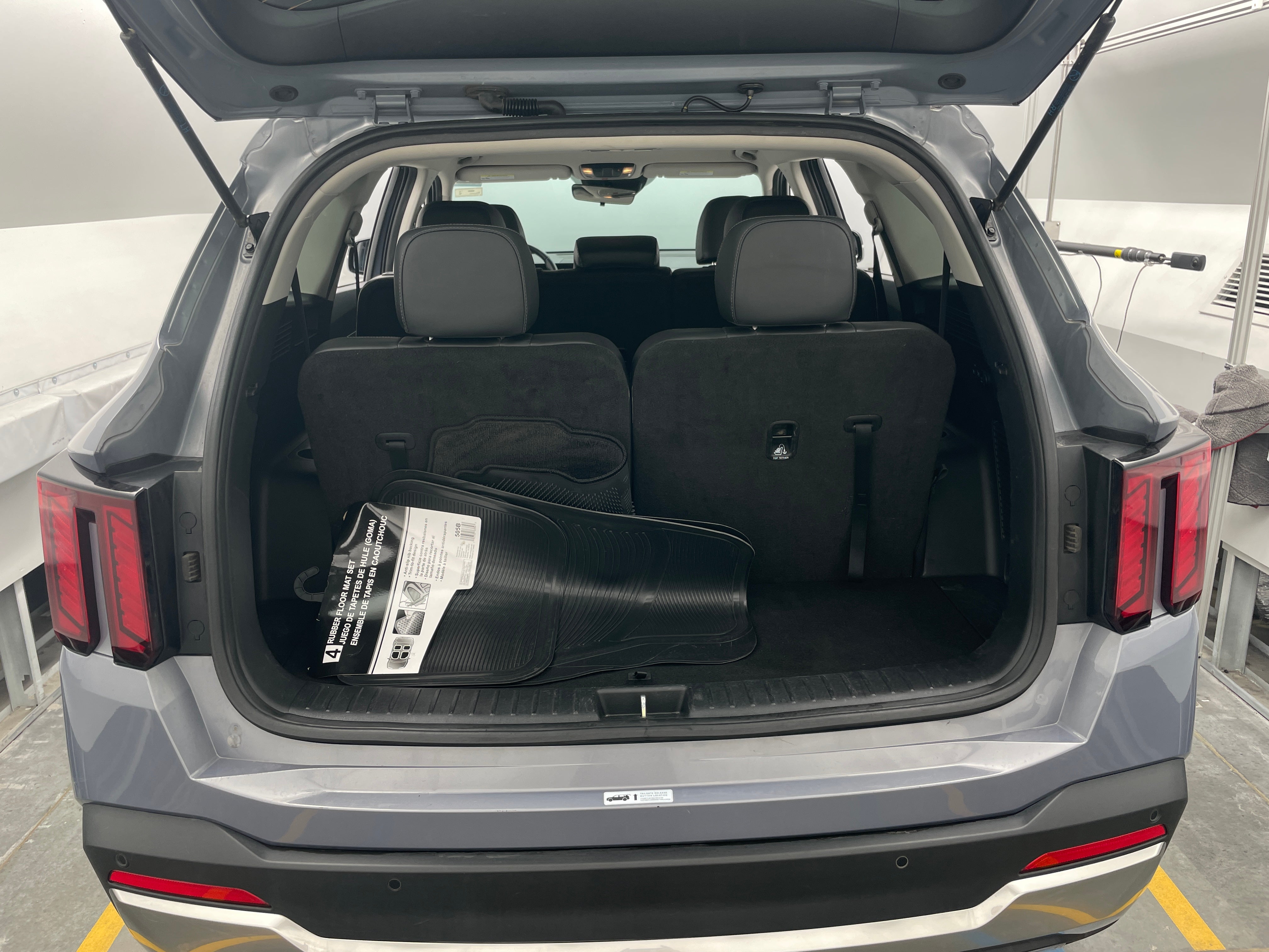 2024 Kia Sorento S 6