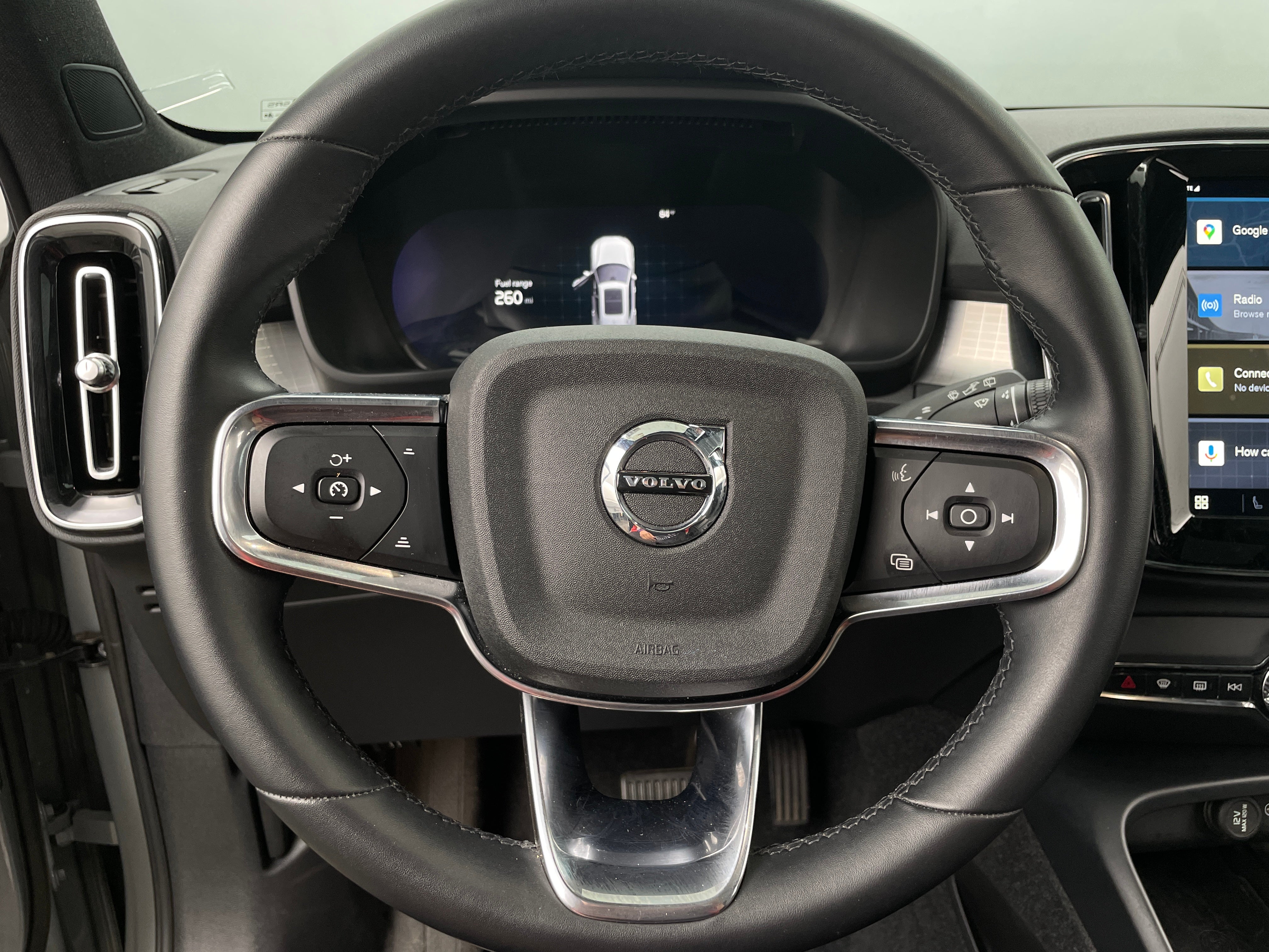 2024 Volvo XC40 B5 Core 5