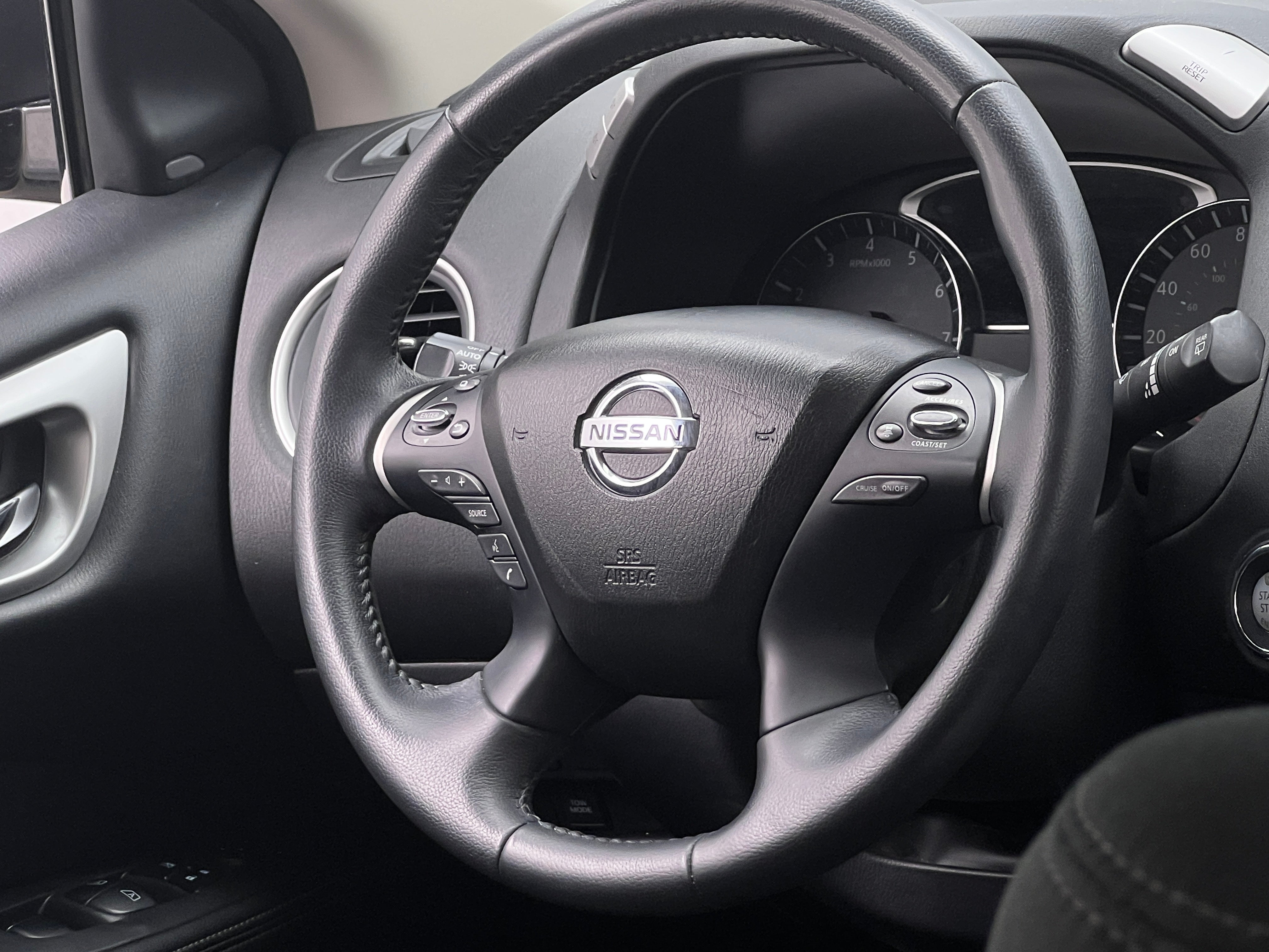 2019 Nissan Pathfinder SV 5