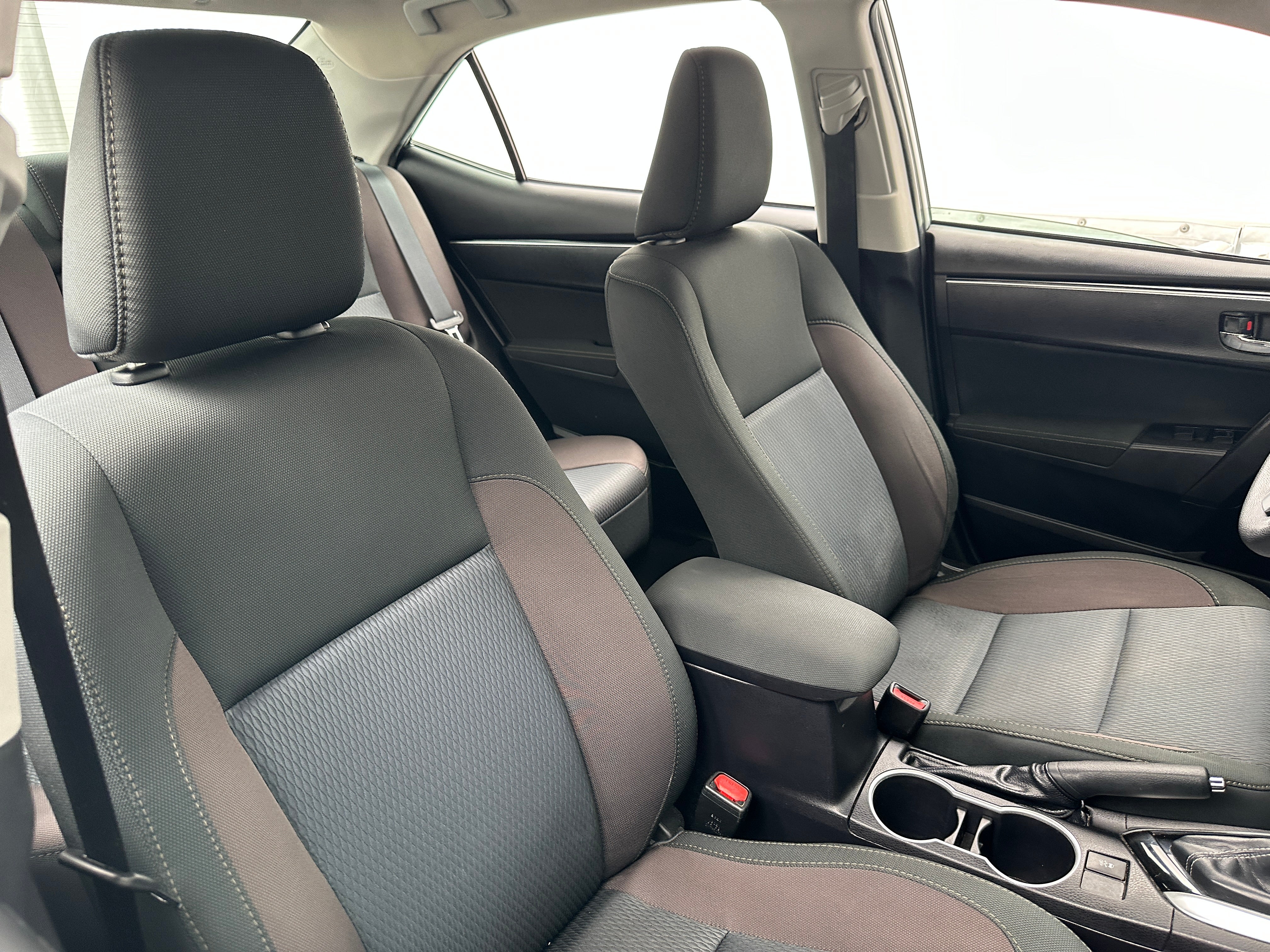 2019 Toyota Corolla LE 2