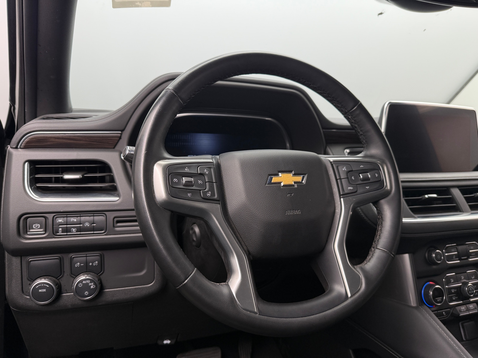 Thumbnail: 2023 Chevrolet Tahoe - 4