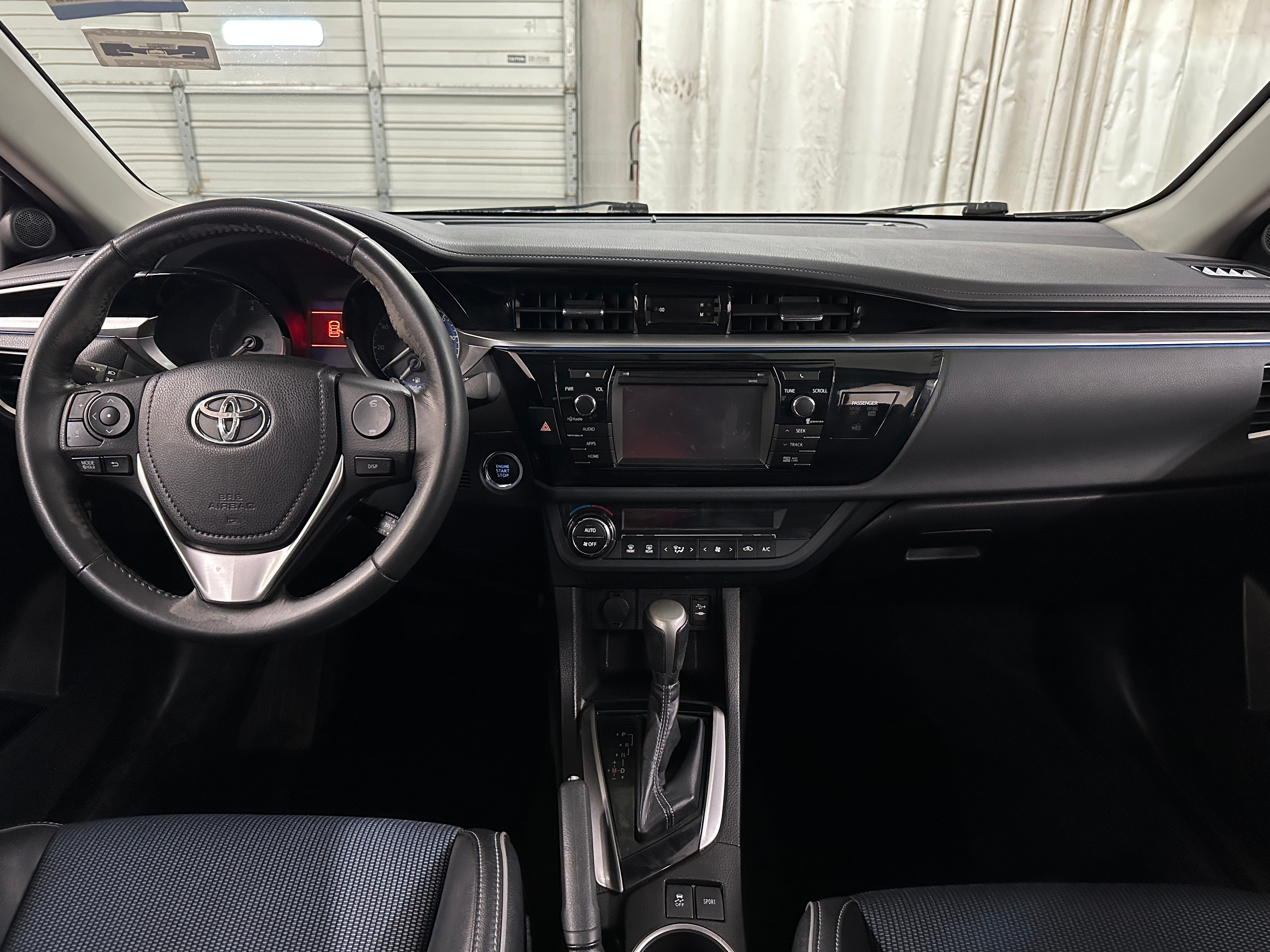 2014 Toyota Corolla S 3