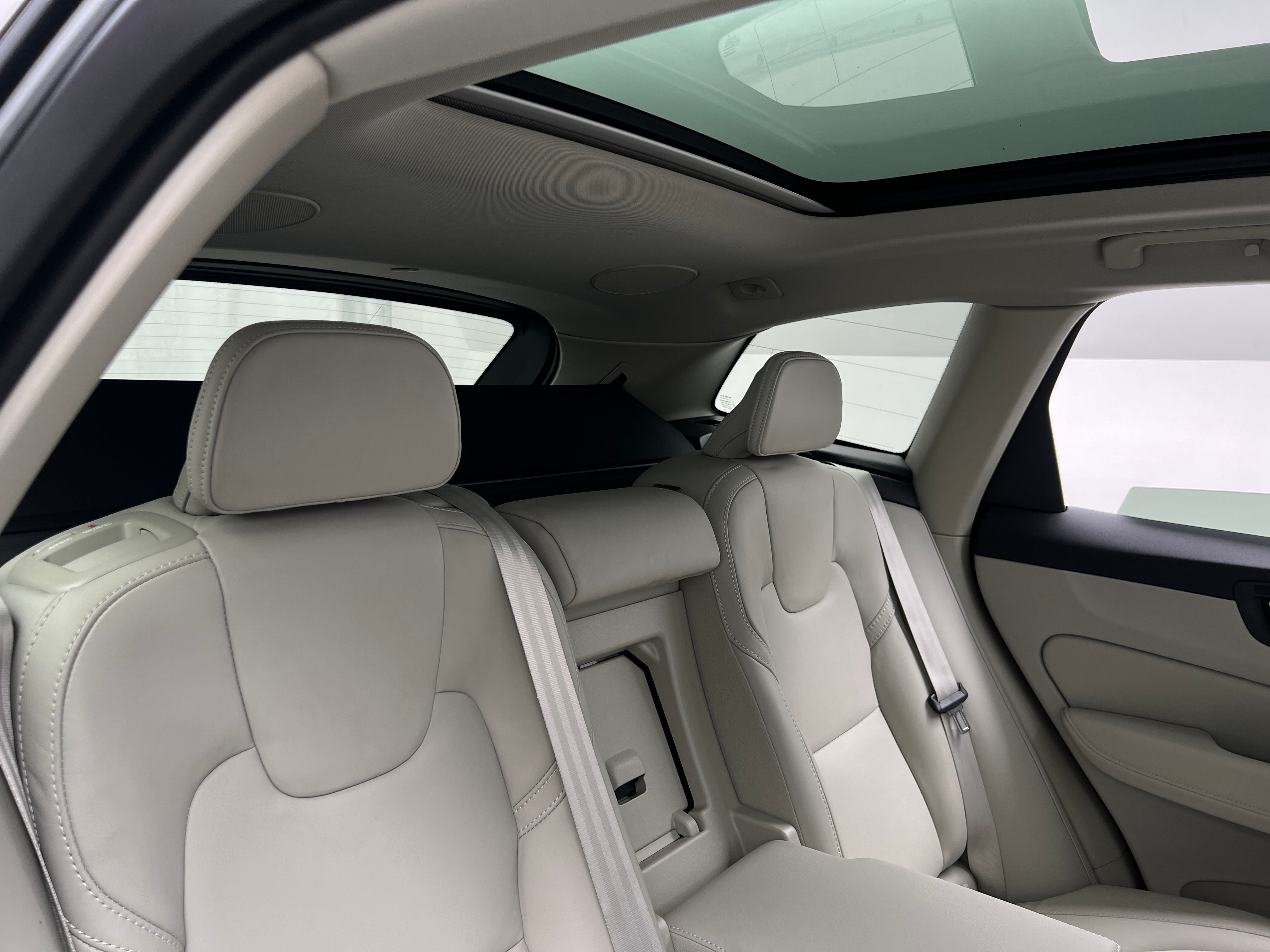 2022 Volvo XC60 B5 Inscription 5