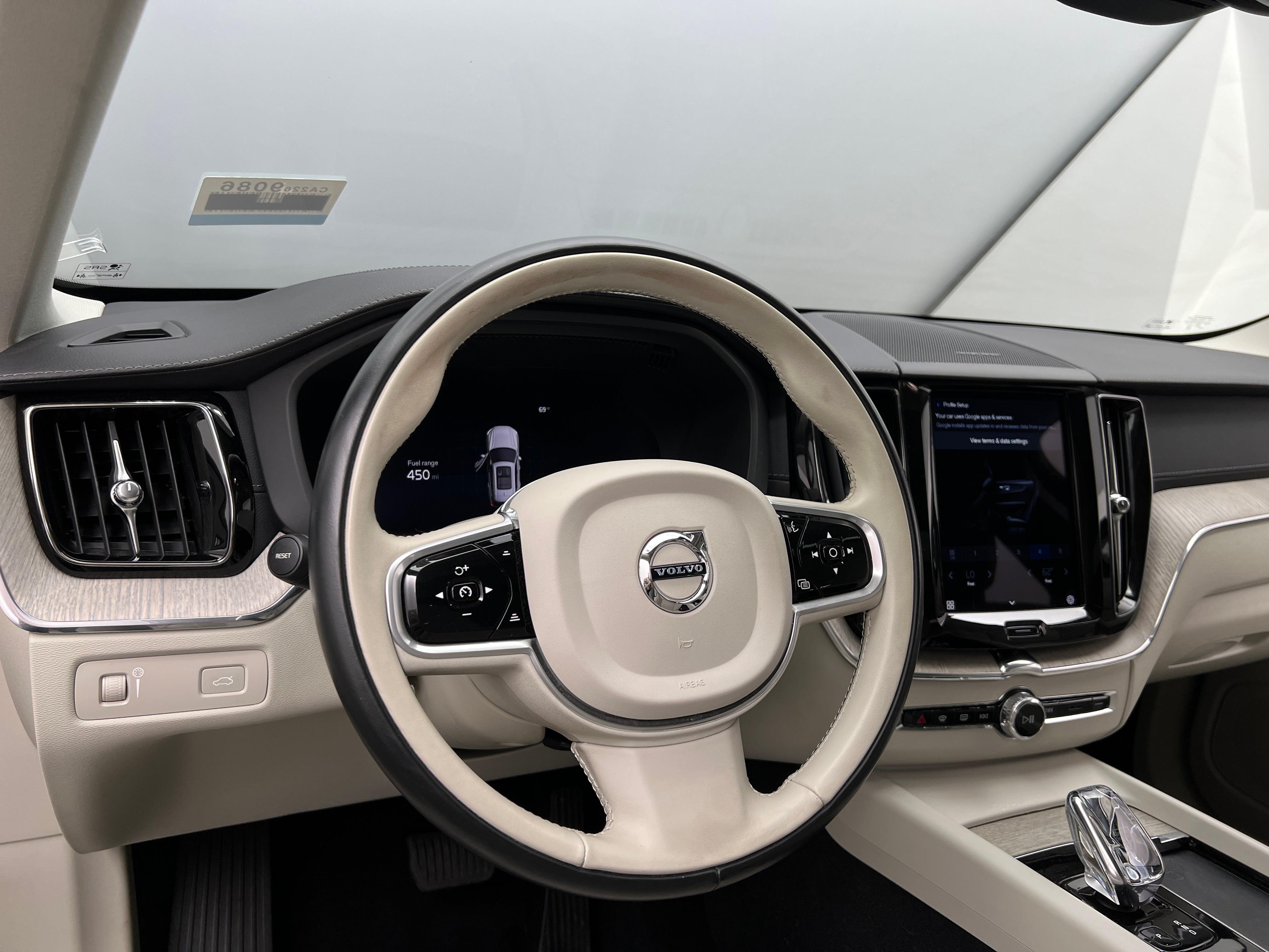 2022 Volvo XC60 B5 Inscription 4
