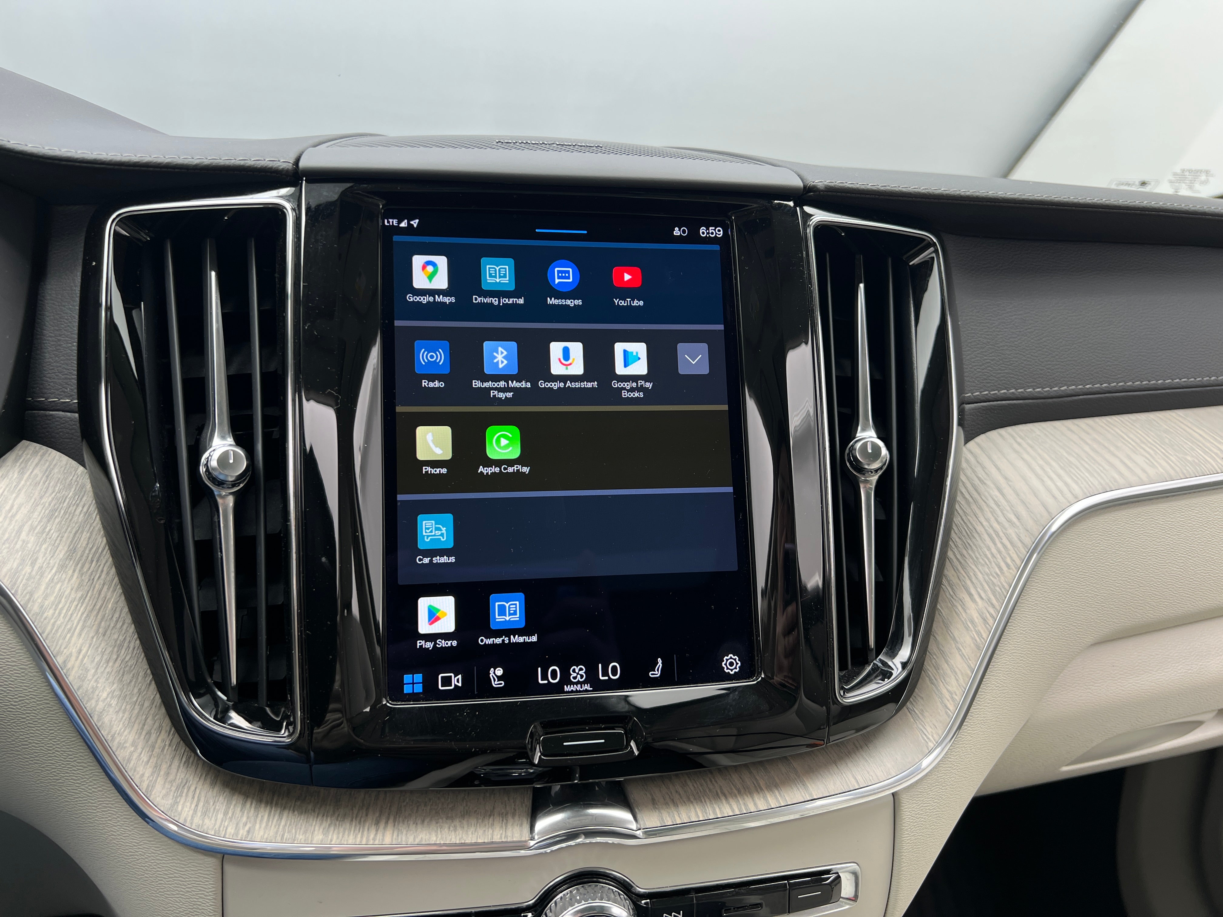 2022 Volvo XC60 B5 Inscription 3