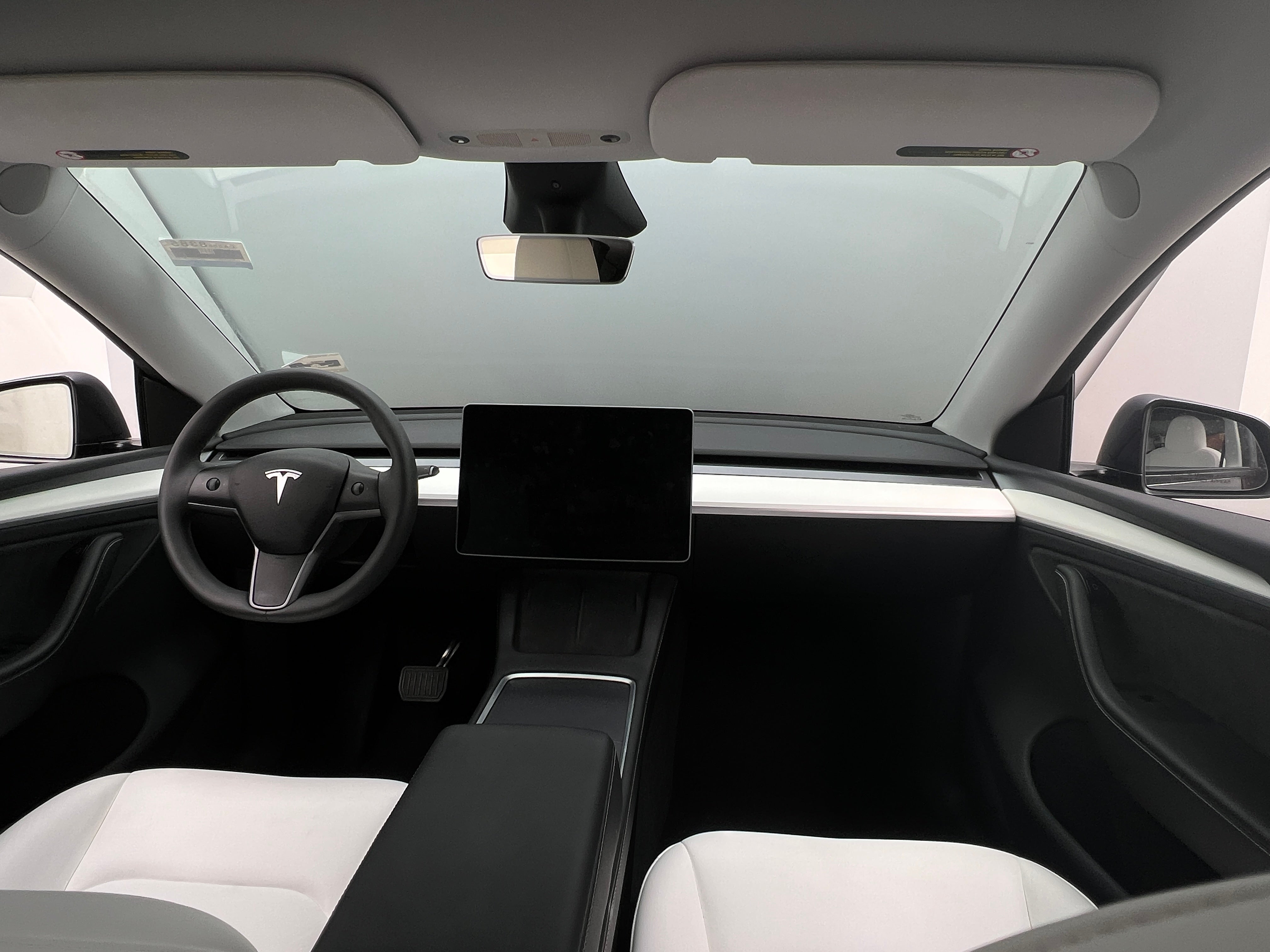 2024 Tesla Model Y Long Range 2