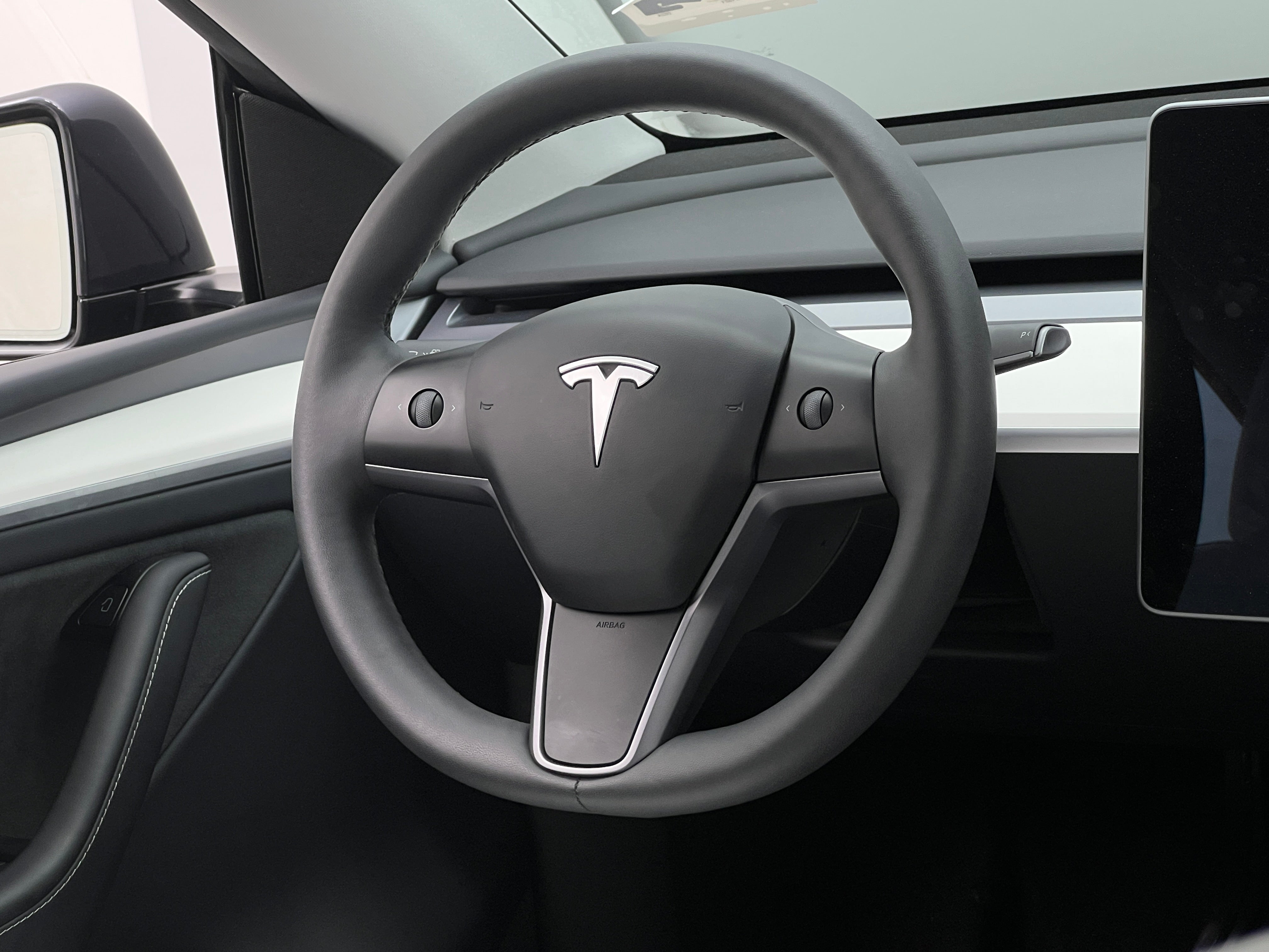 2024 Tesla Model Y Long Range 4