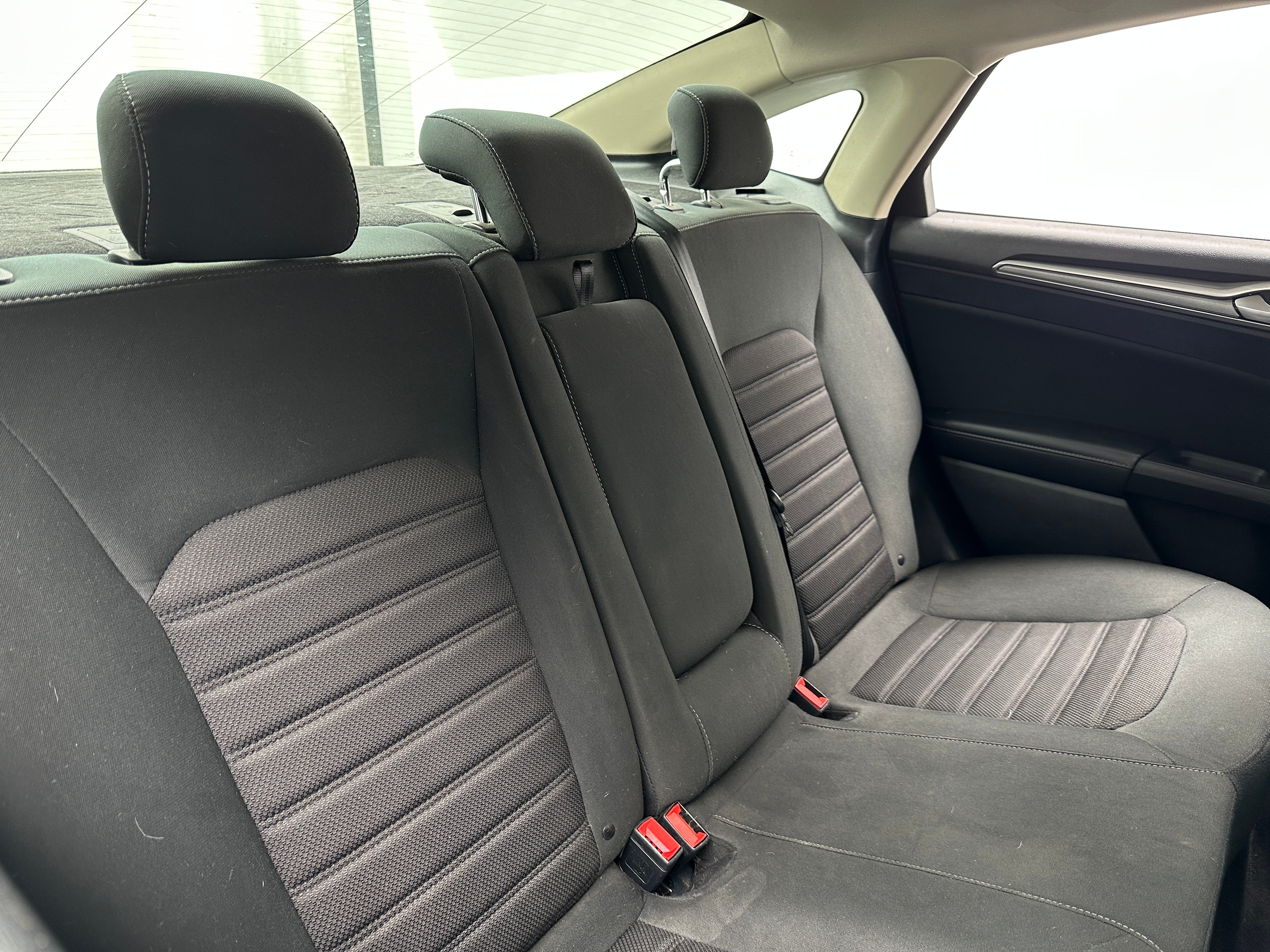 2020 Ford Fusion SE 6