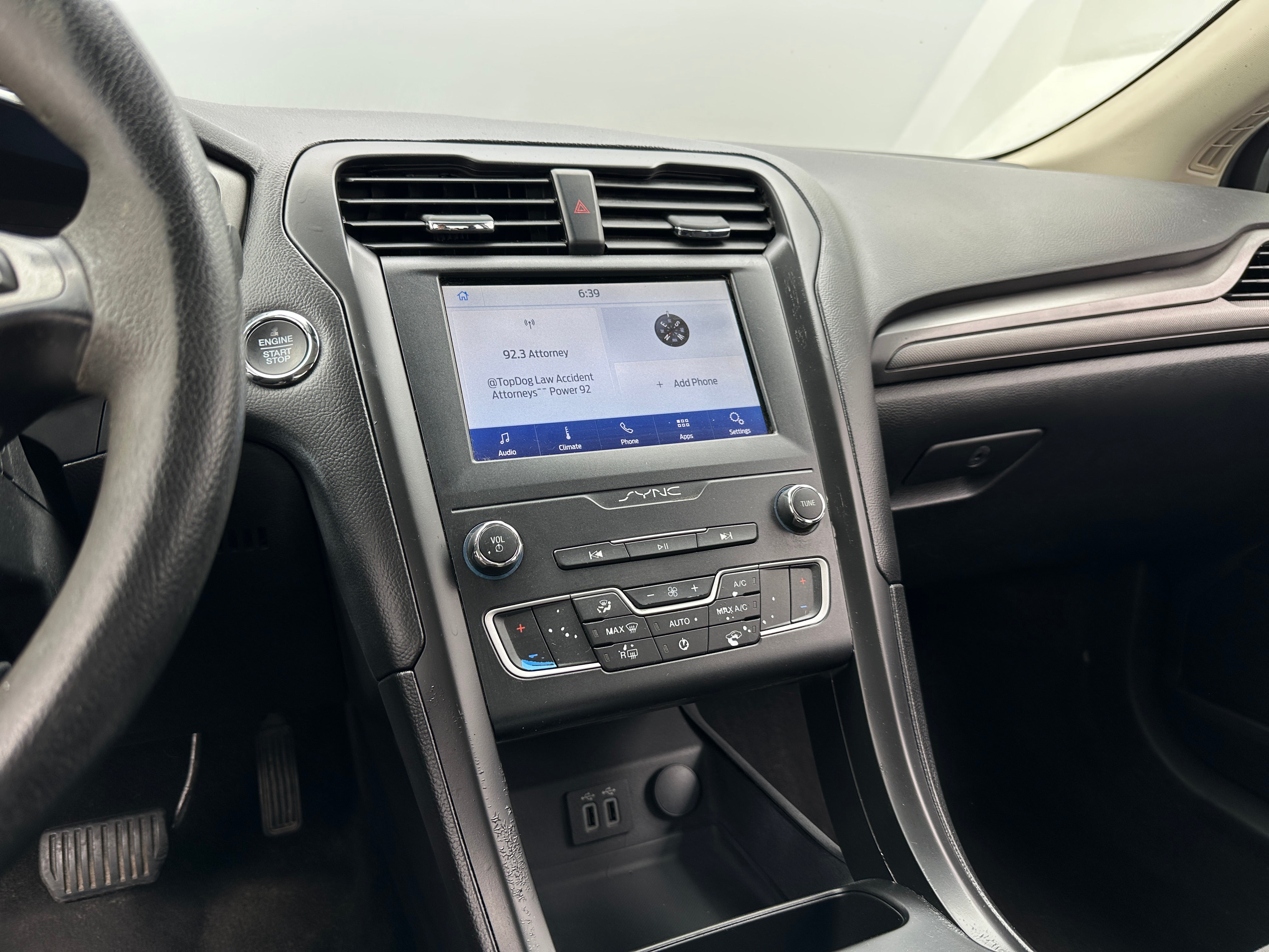 2020 Ford Fusion SE 3