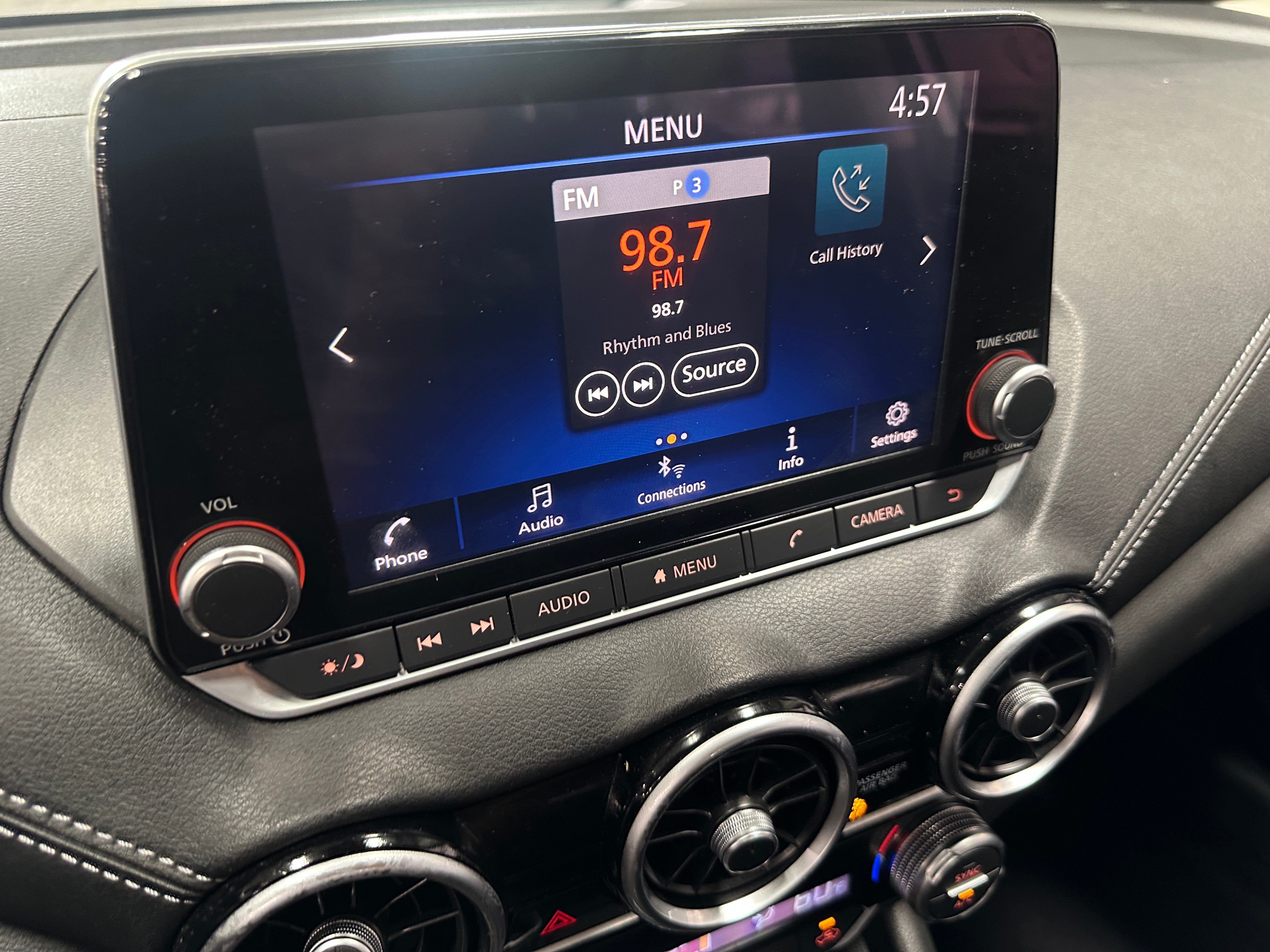 2021 Nissan Sentra SV 4