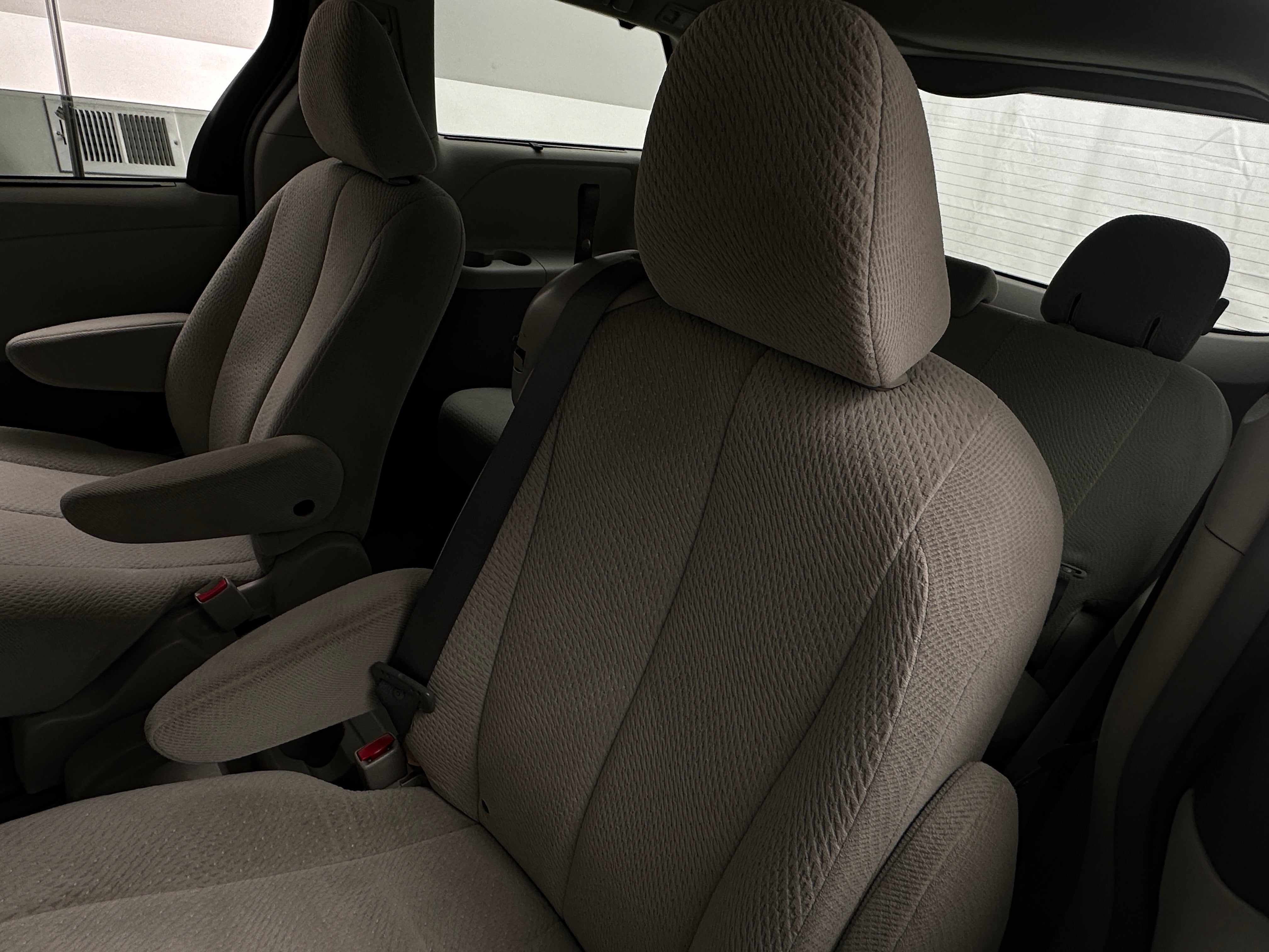2014 Toyota Sienna LE 6