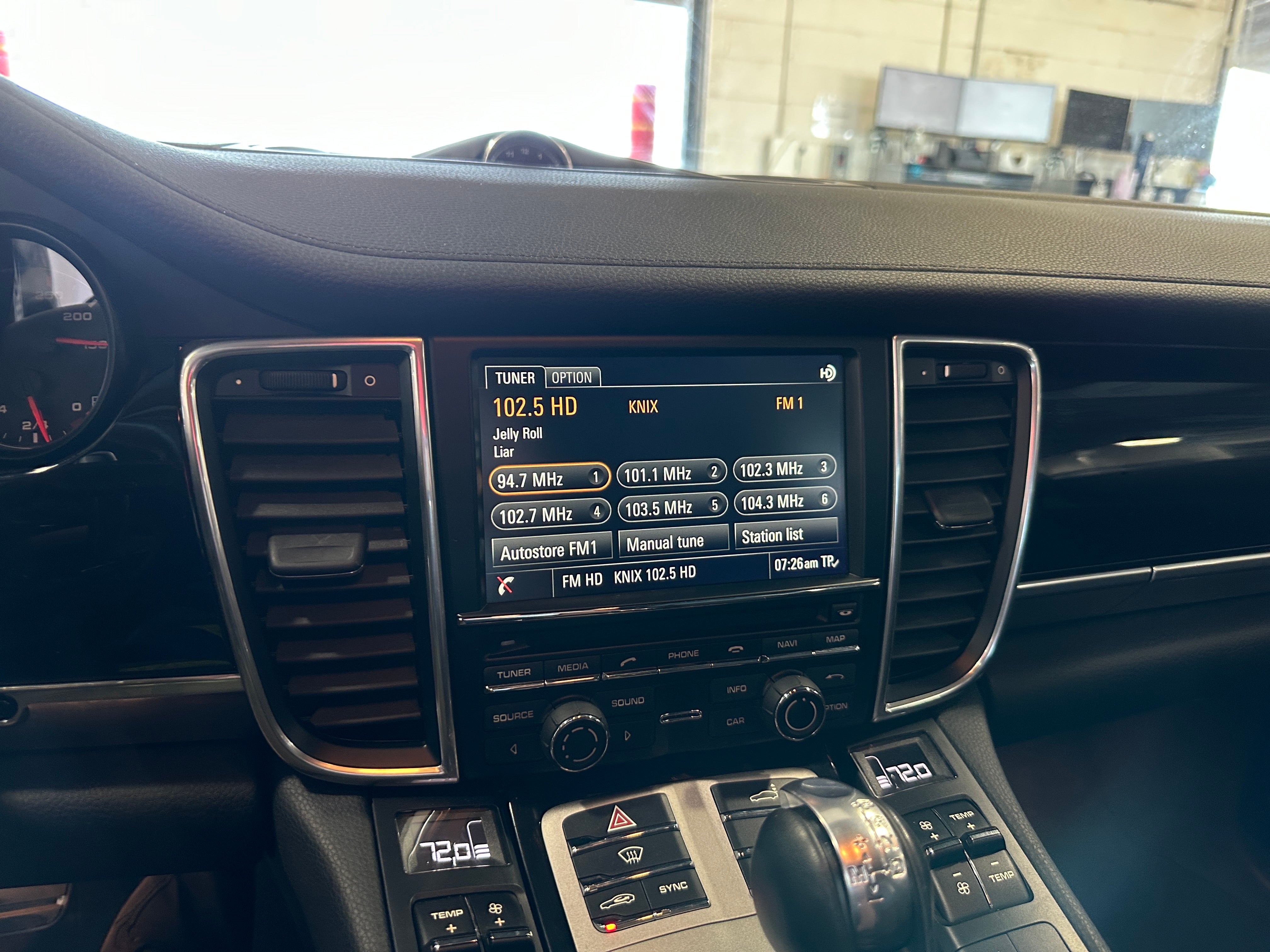 2016 Porsche Panamera  3