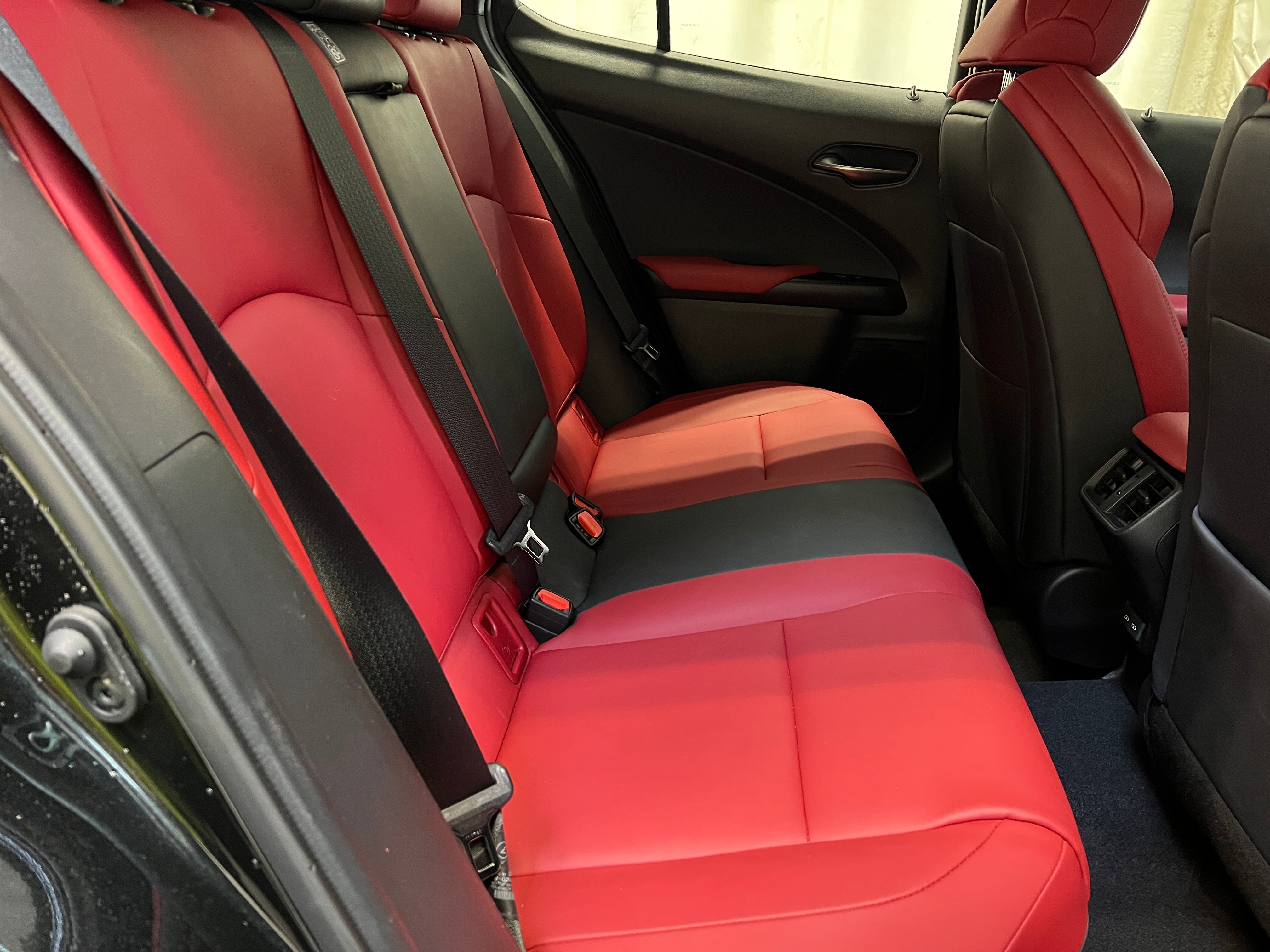 2022 Lexus UX 200 5