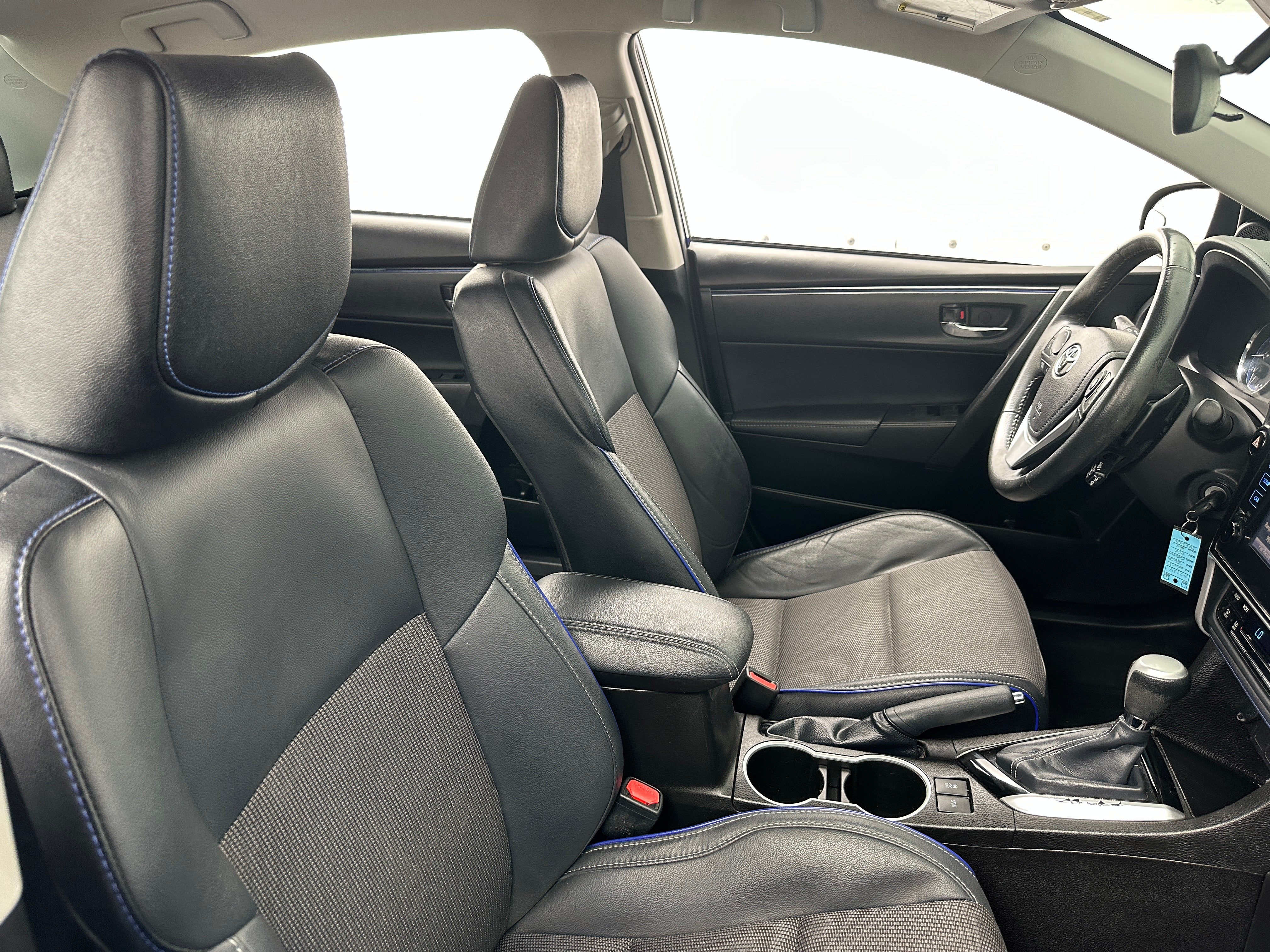 2018 Toyota Corolla SE 2