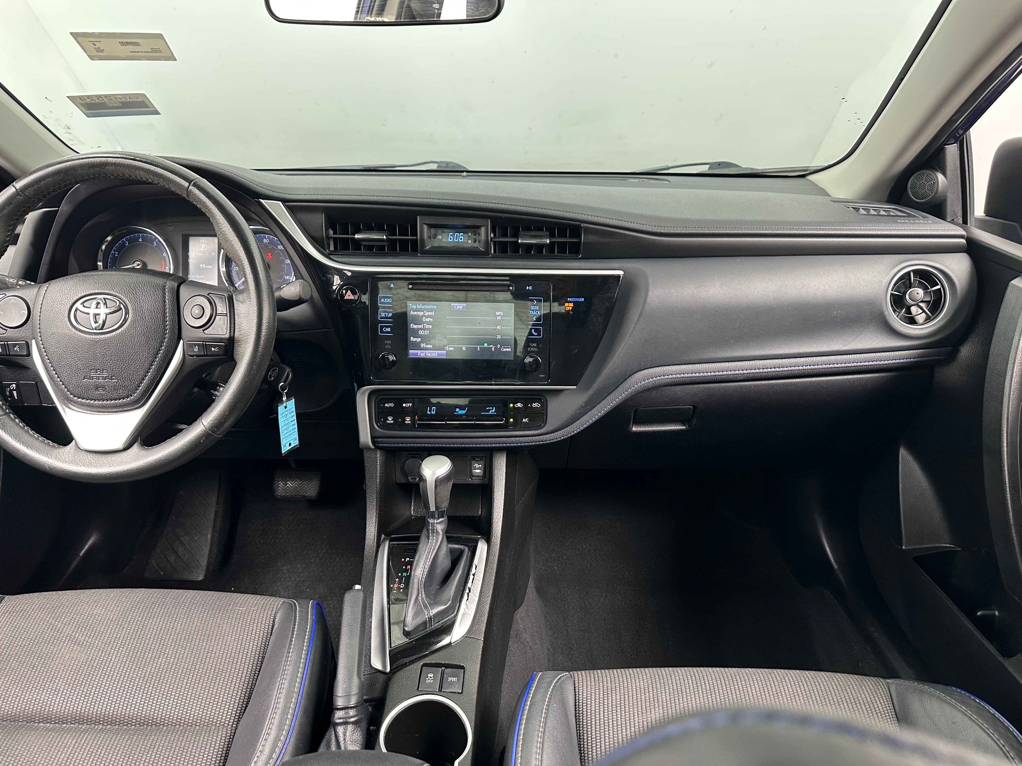 2018 Toyota Corolla SE 3