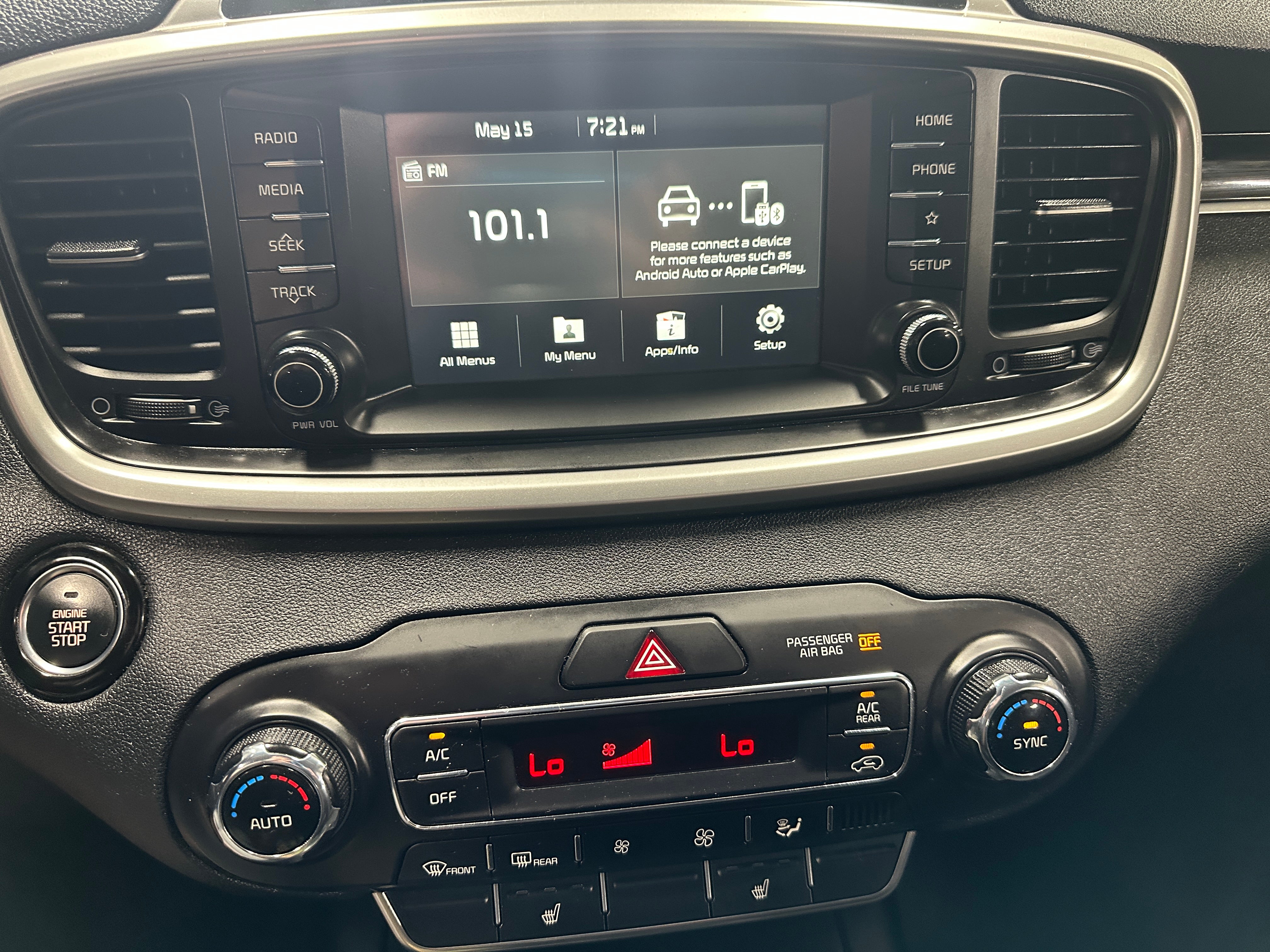 2020 Kia Sorento S 4
