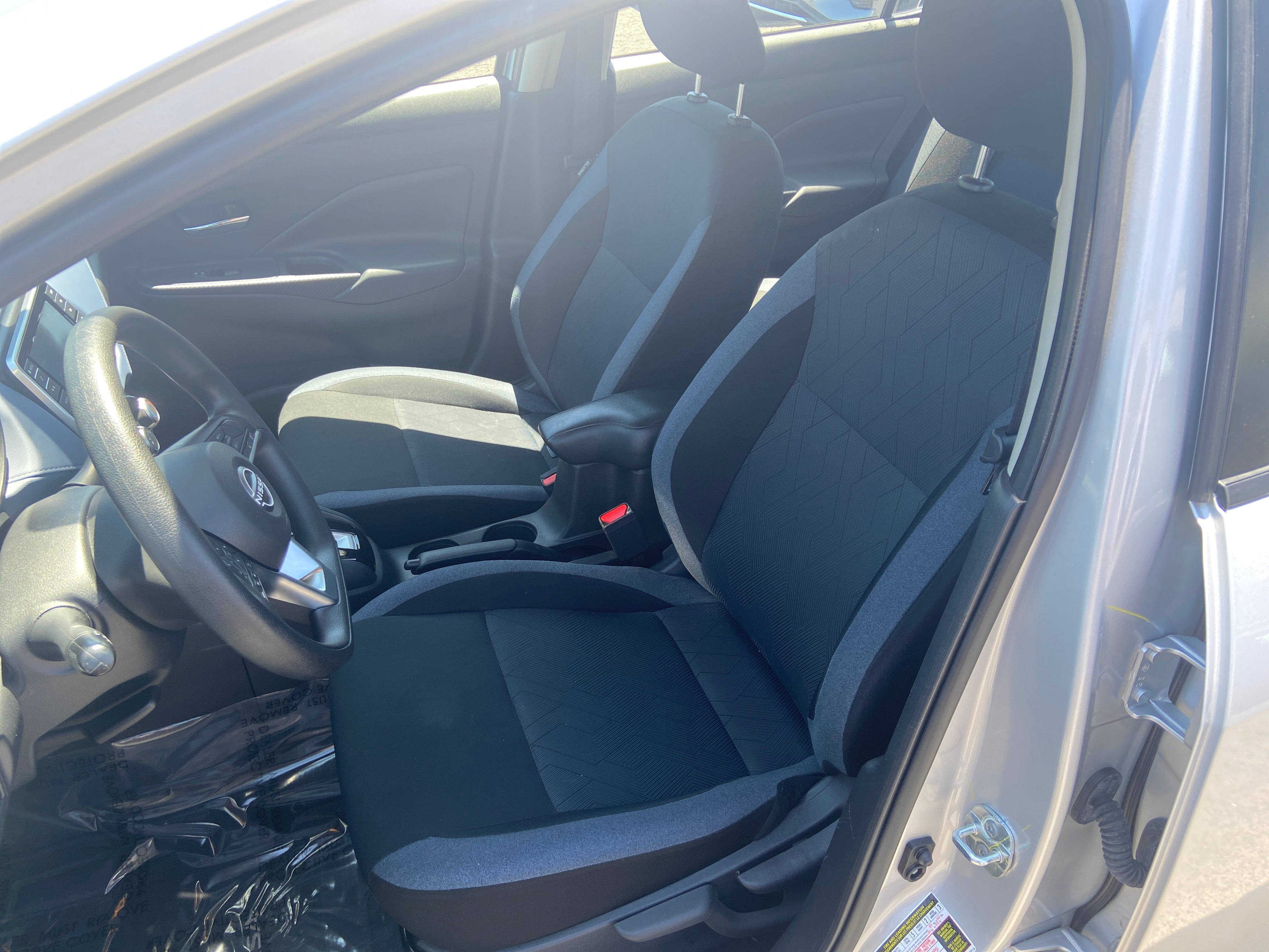 2023 Nissan Versa SV 2