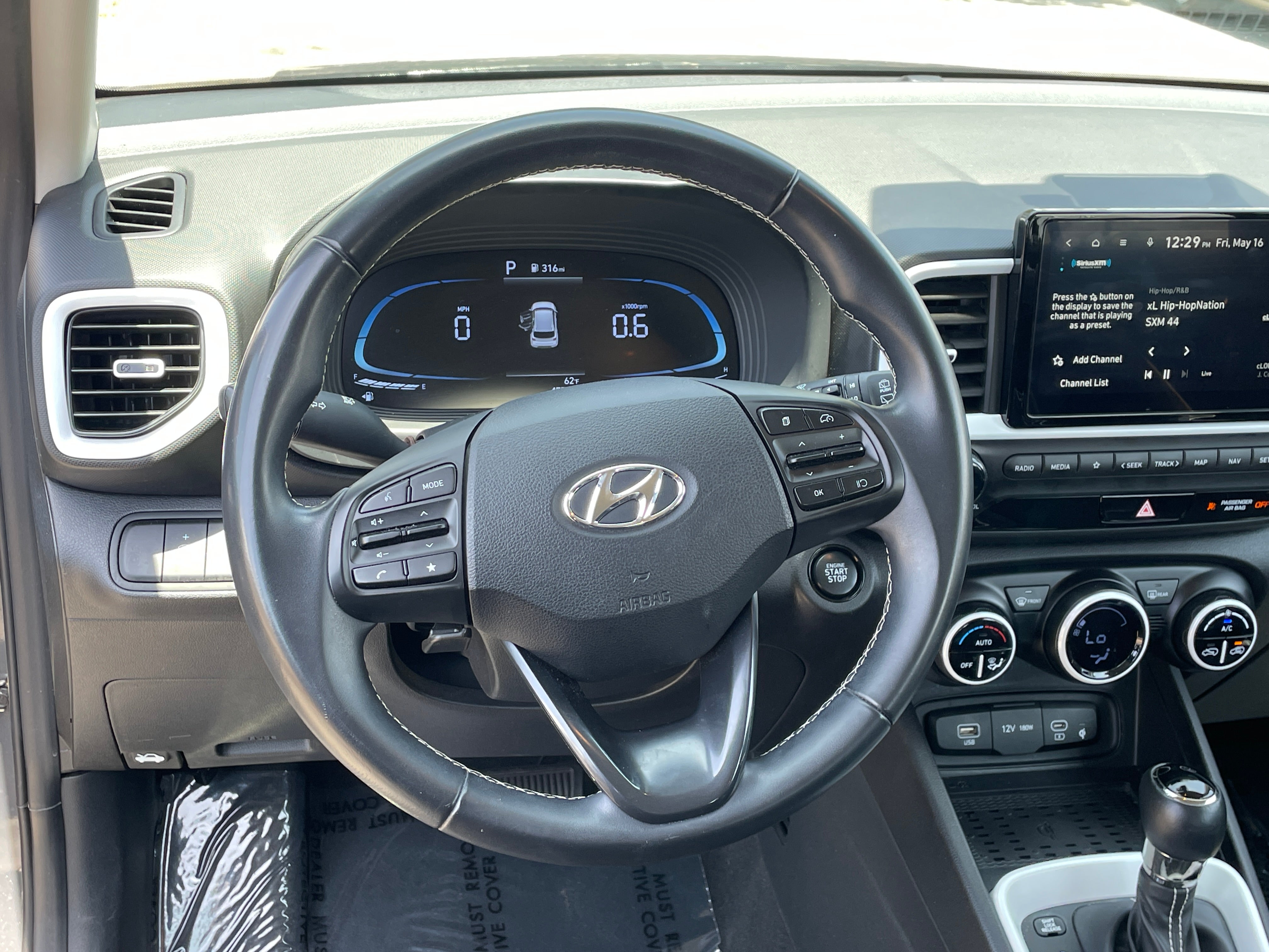 2023 Hyundai Venue Limited 5