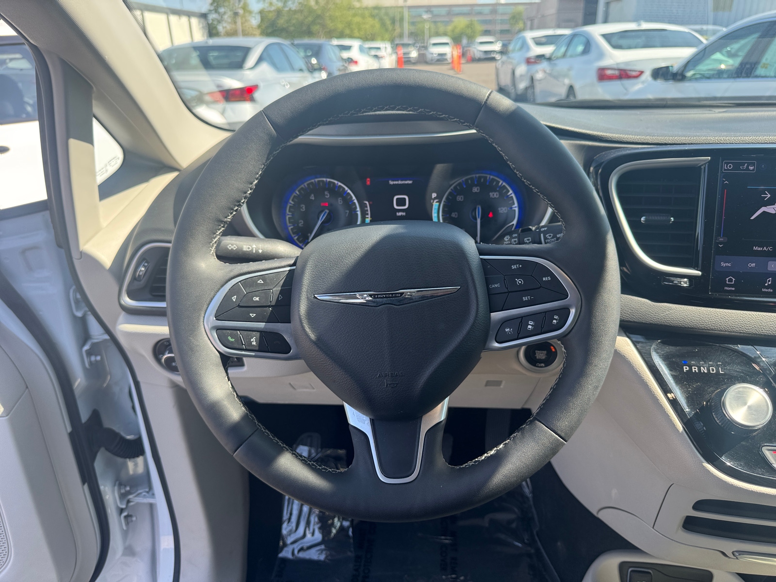 Thumbnail: 2024 Chrysler Pacifica - 4