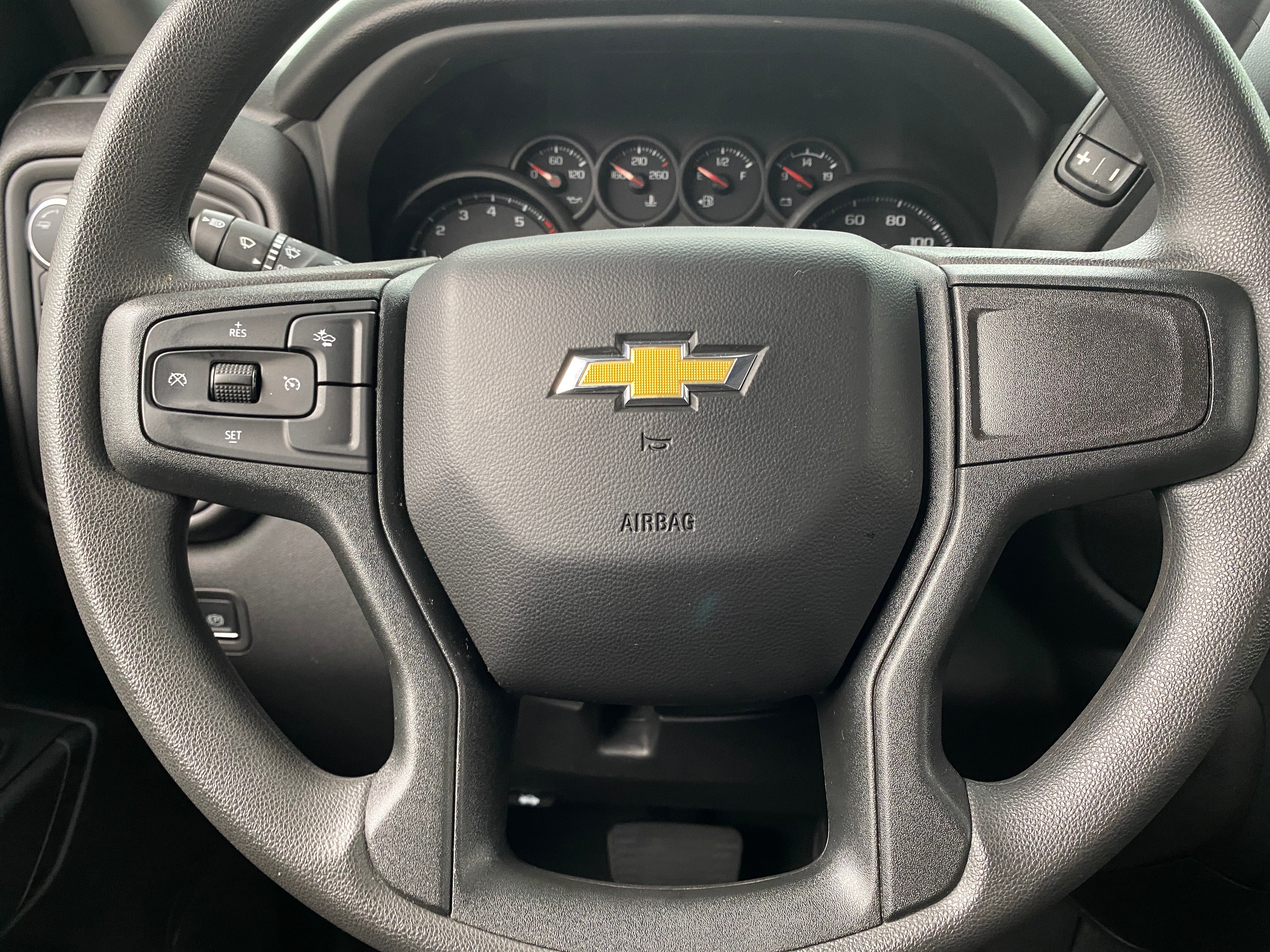 2024 Chevrolet Silverado 1500 Custom 5