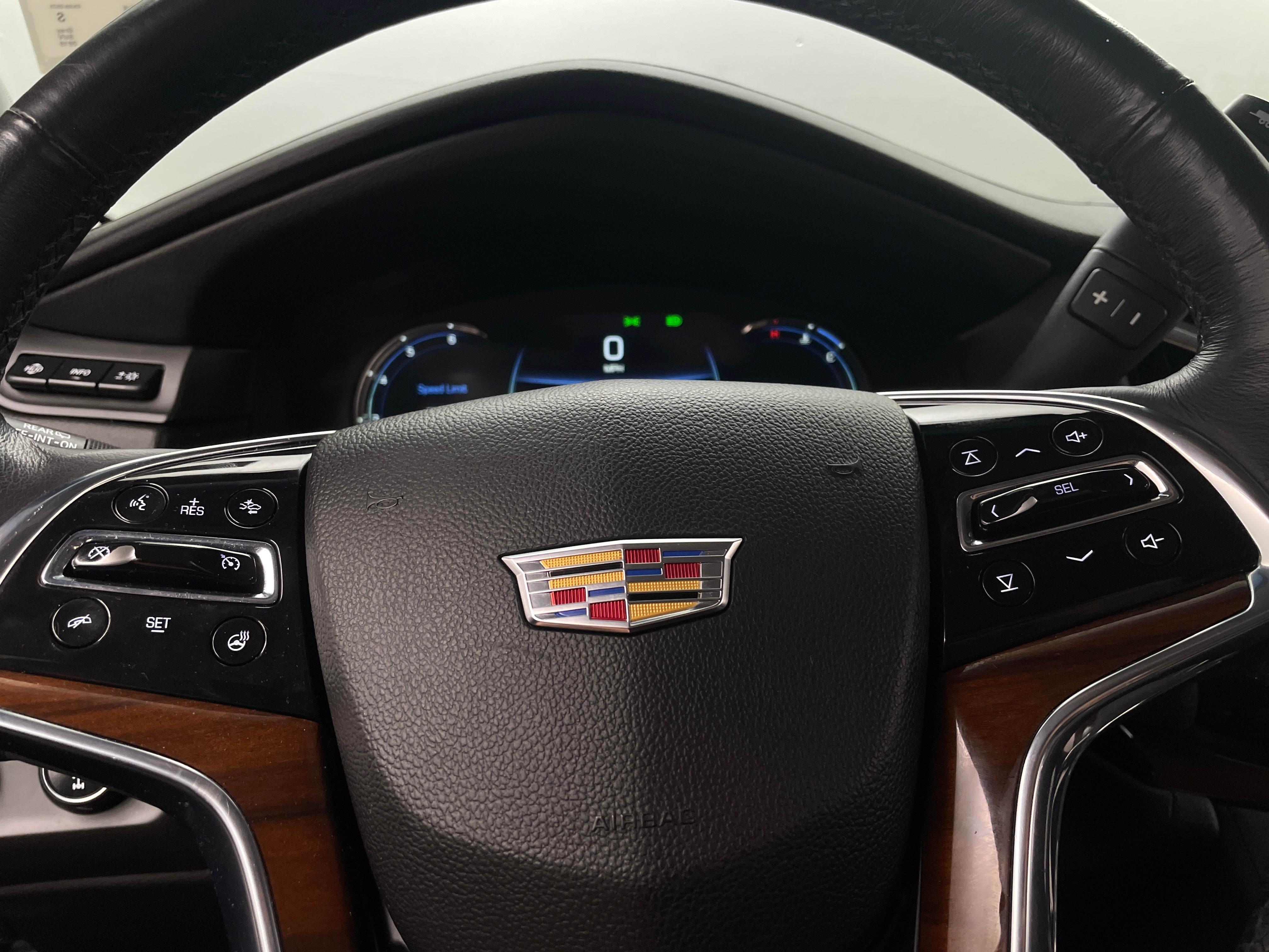 2019 Cadillac Escalade Premium Luxury 4