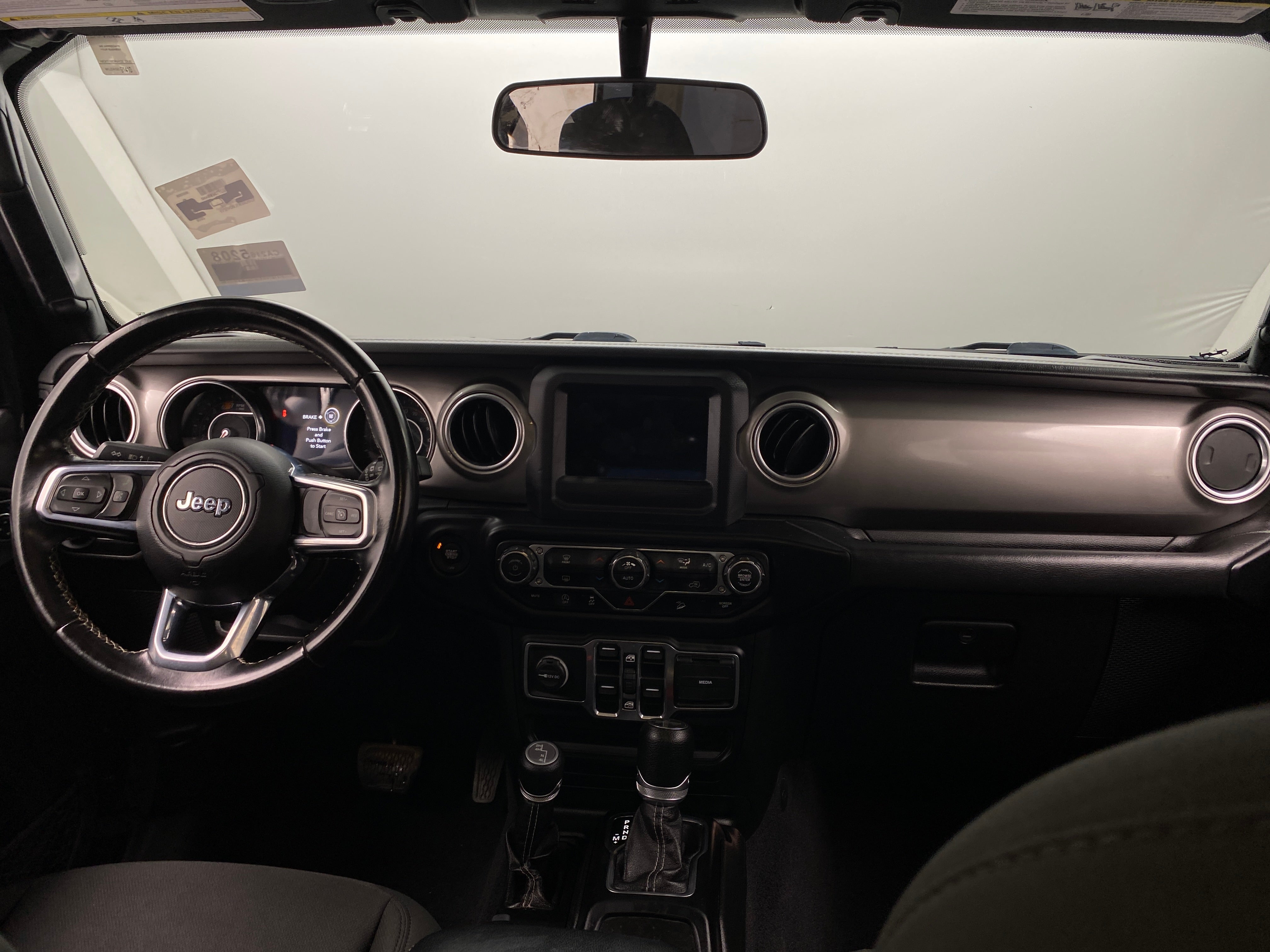 2020 Jeep Wrangler Unlimited Sahara 3