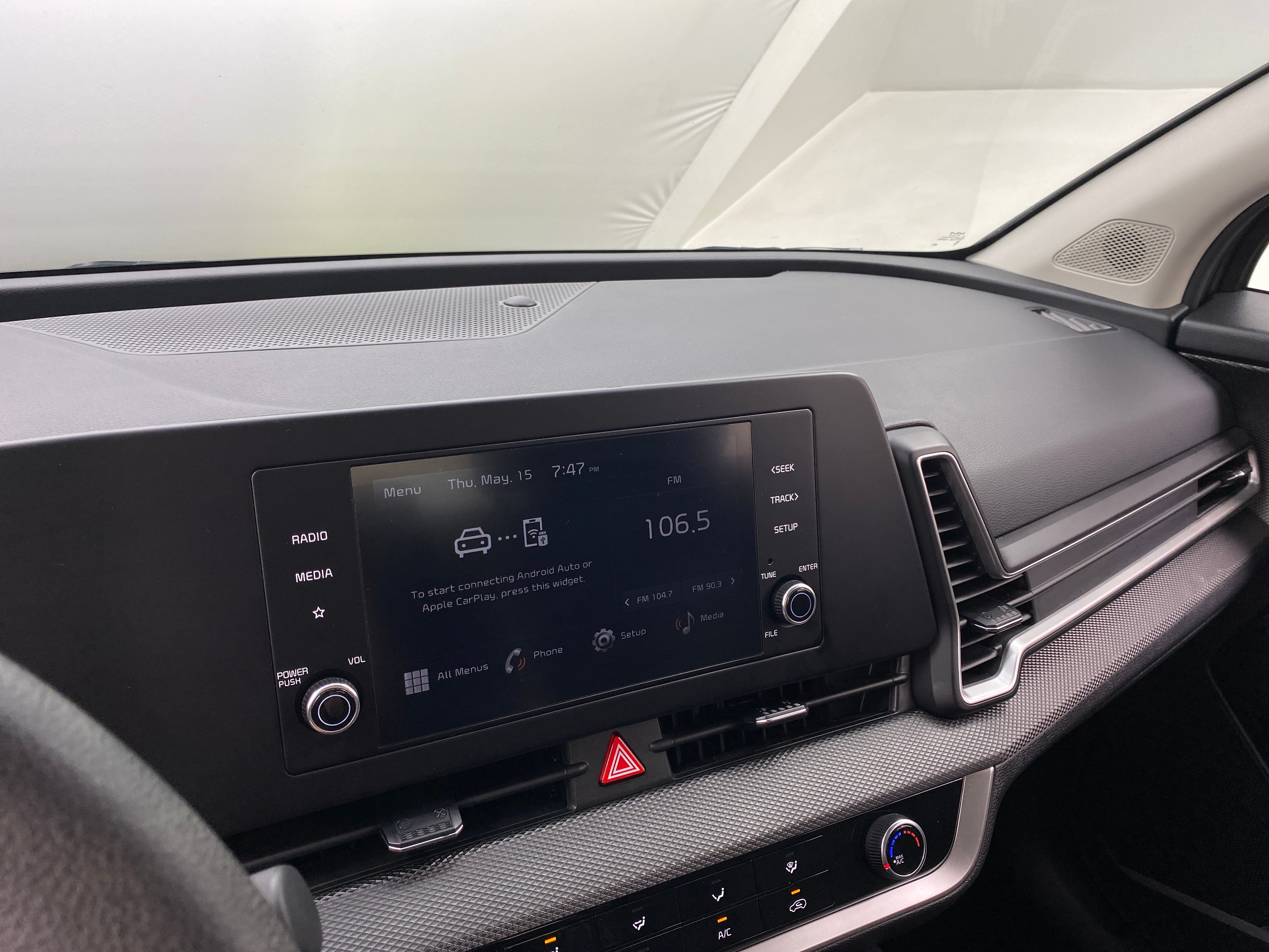 2024 Kia Sportage LX 4