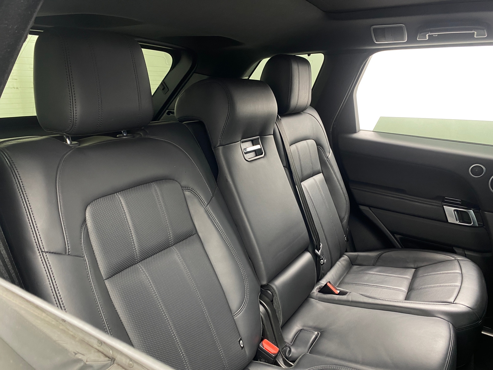 Thumbnail: 2020 Land Rover Range Rover Sport - 5