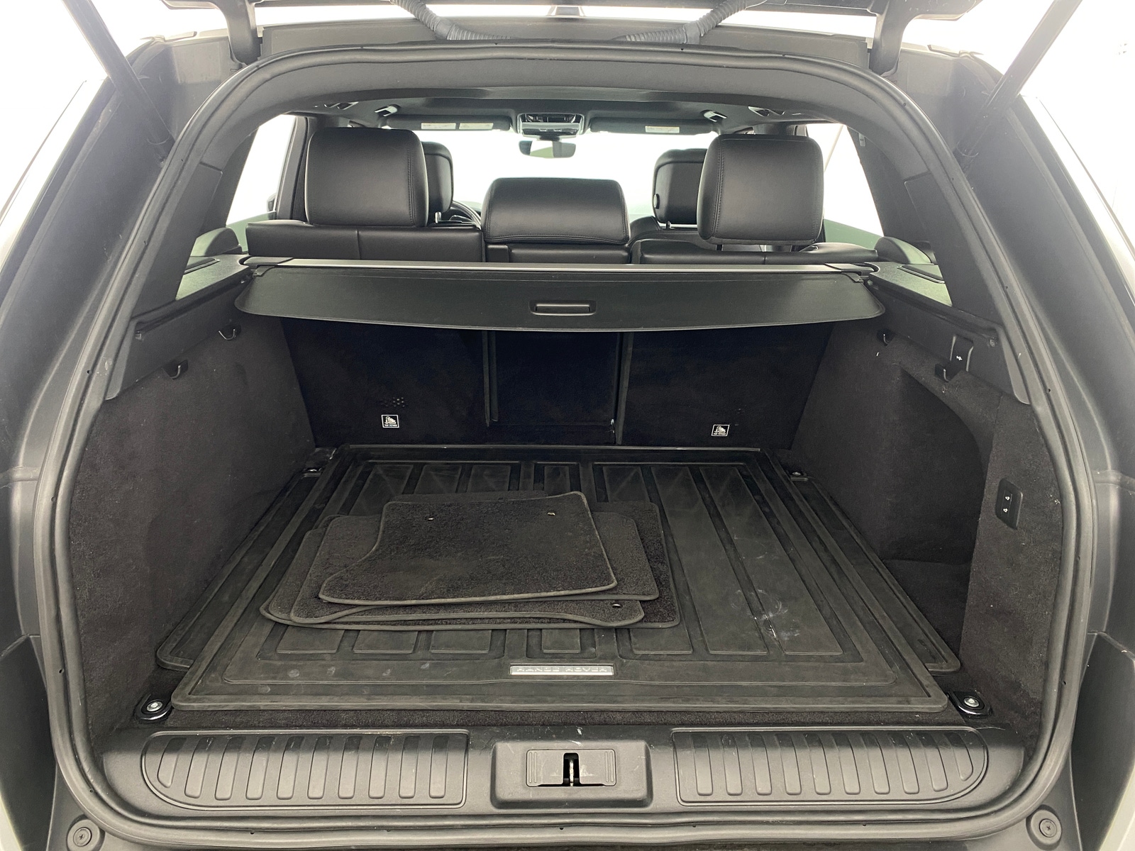 Thumbnail: 2020 Land Rover Range Rover Sport - 6