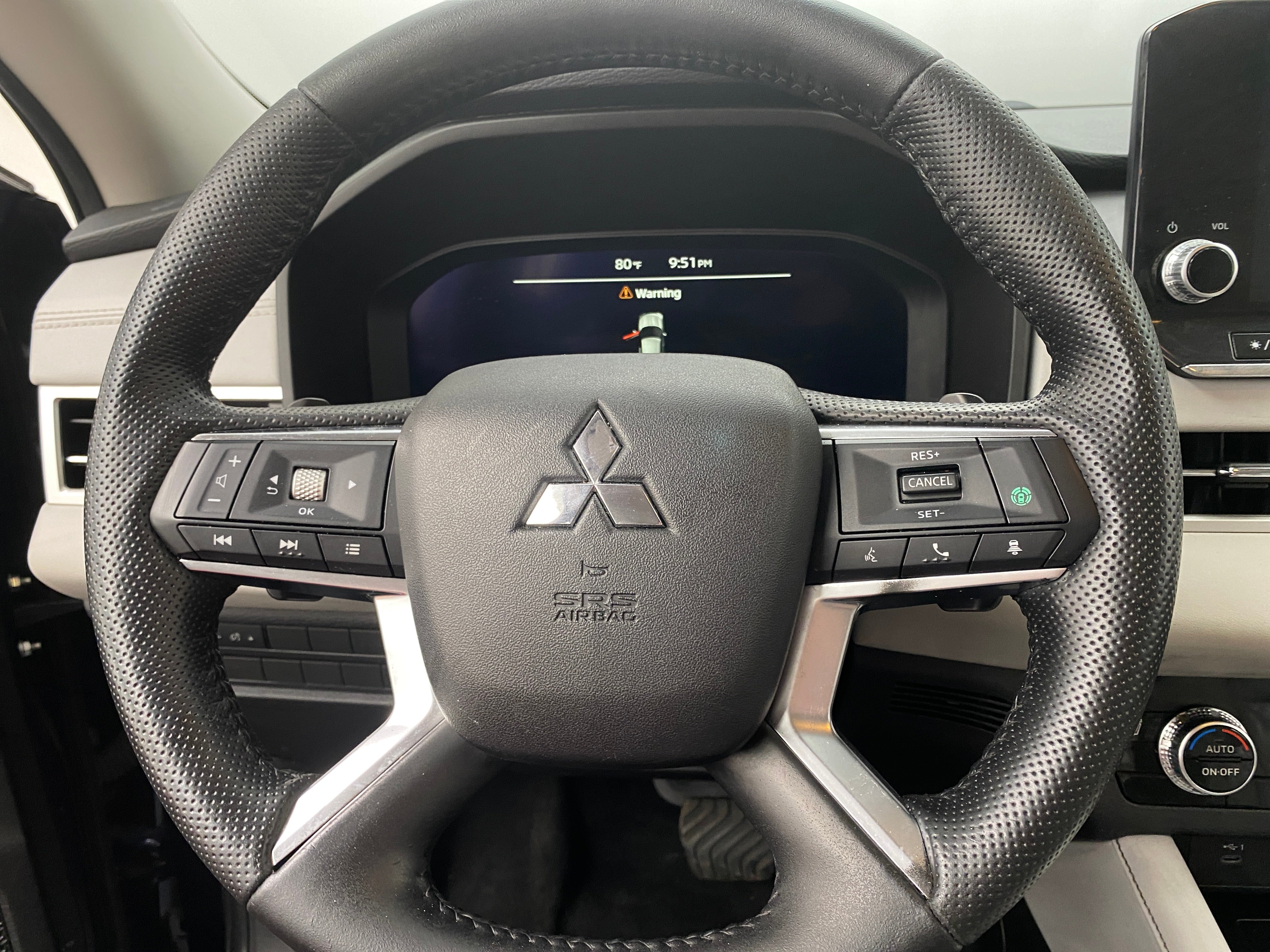 2022 Mitsubishi Outlander SEL 4
