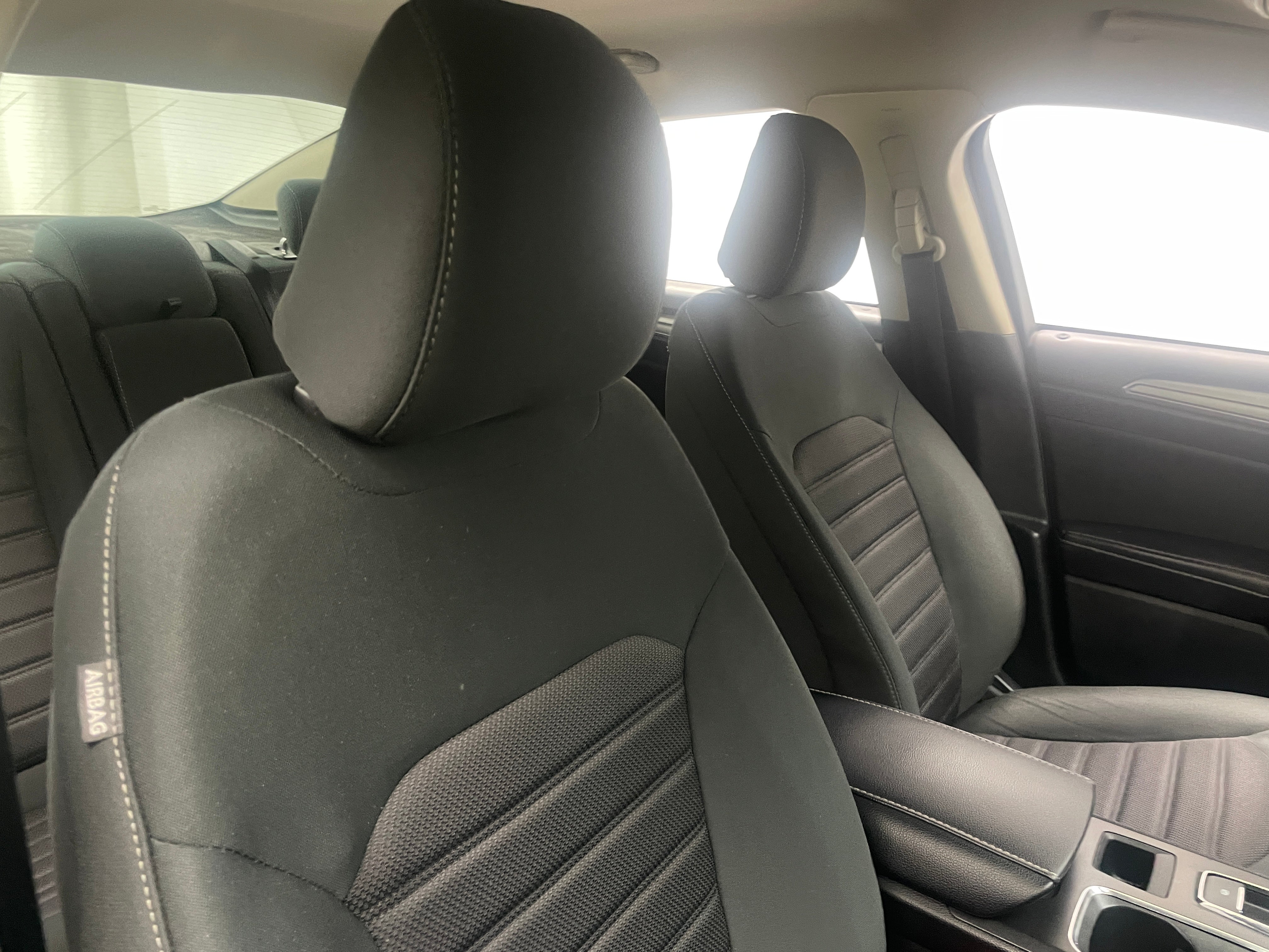 2020 Ford Fusion SE 2