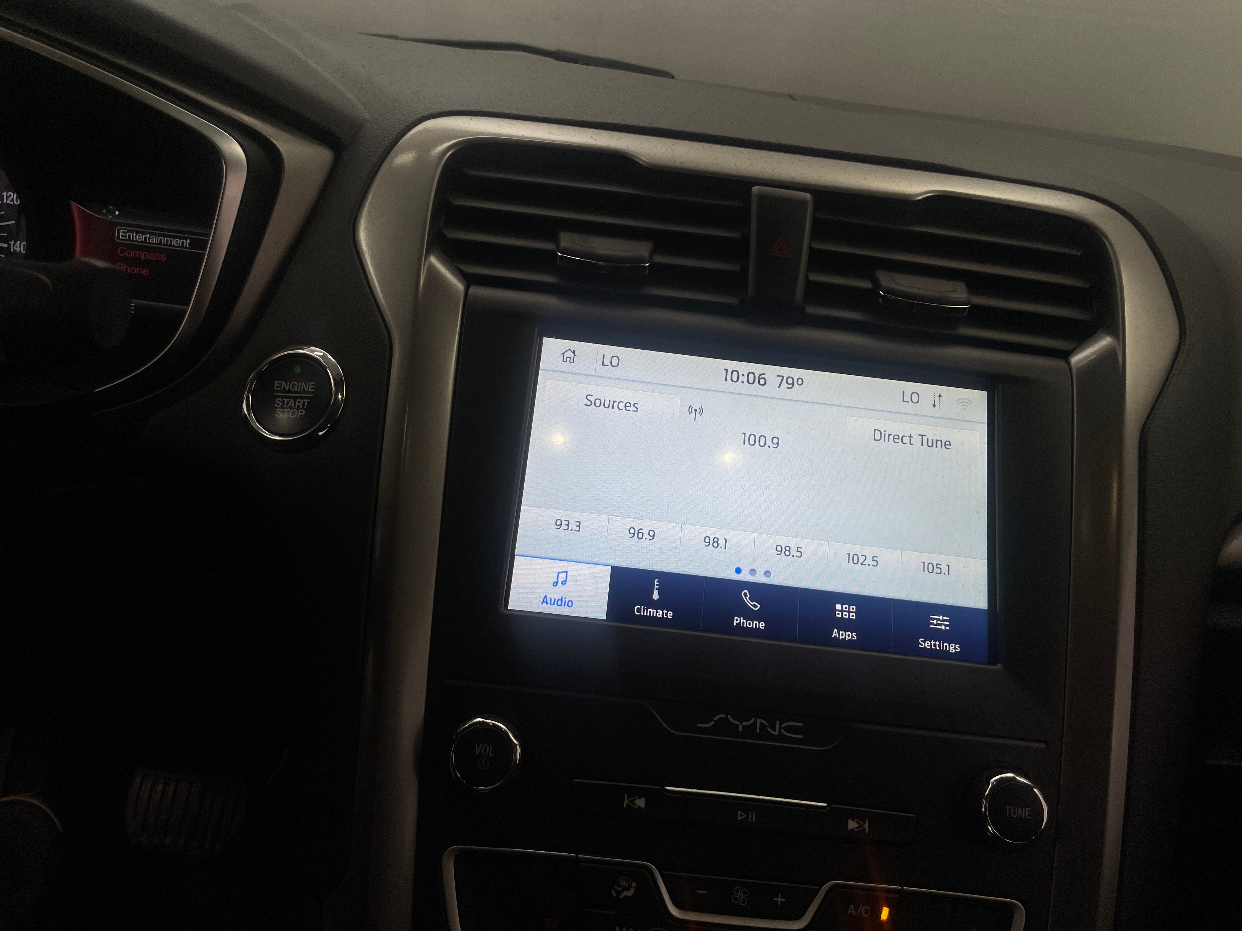 2020 Ford Fusion SE 4