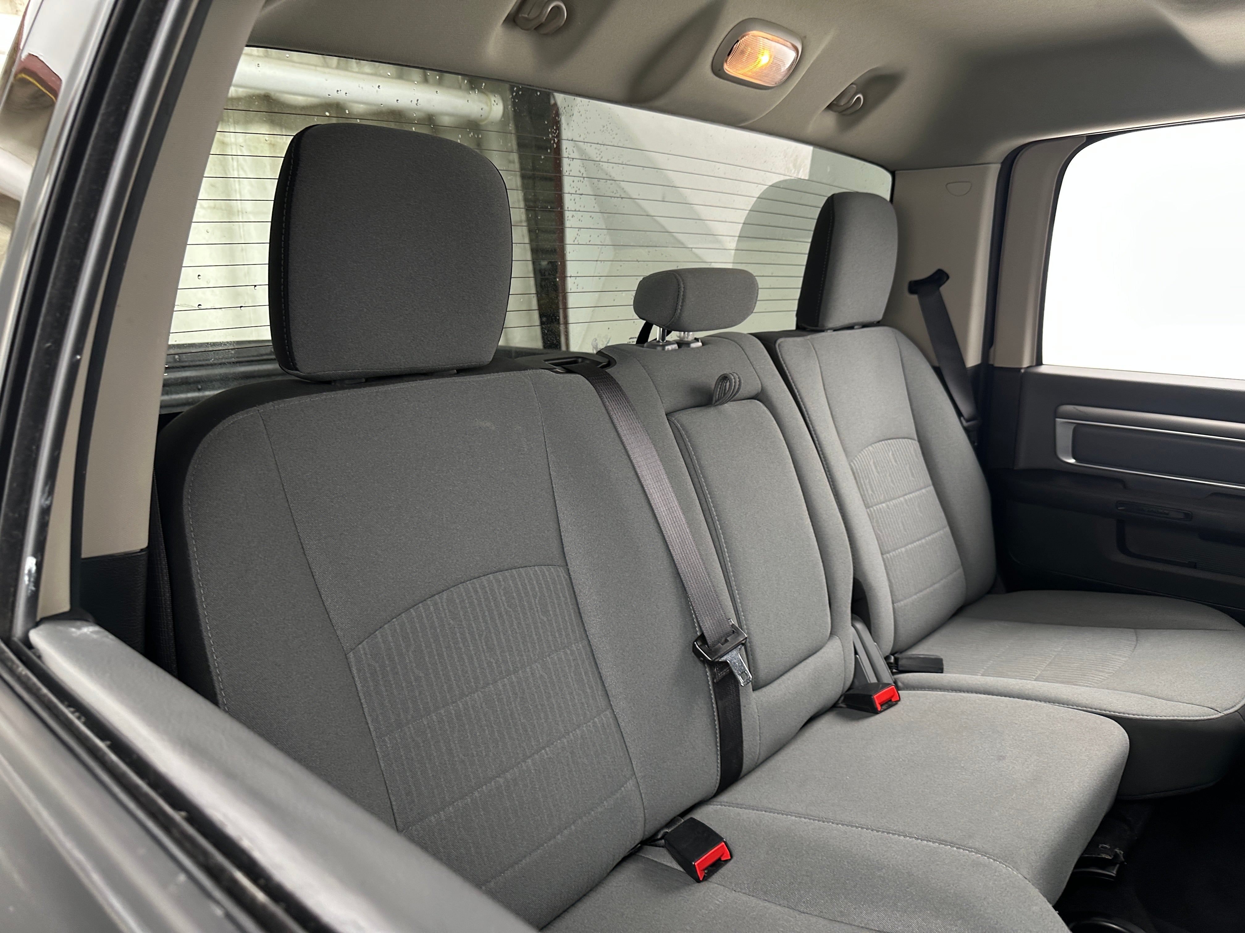 2022 RAM 1500 Classic SLT 6