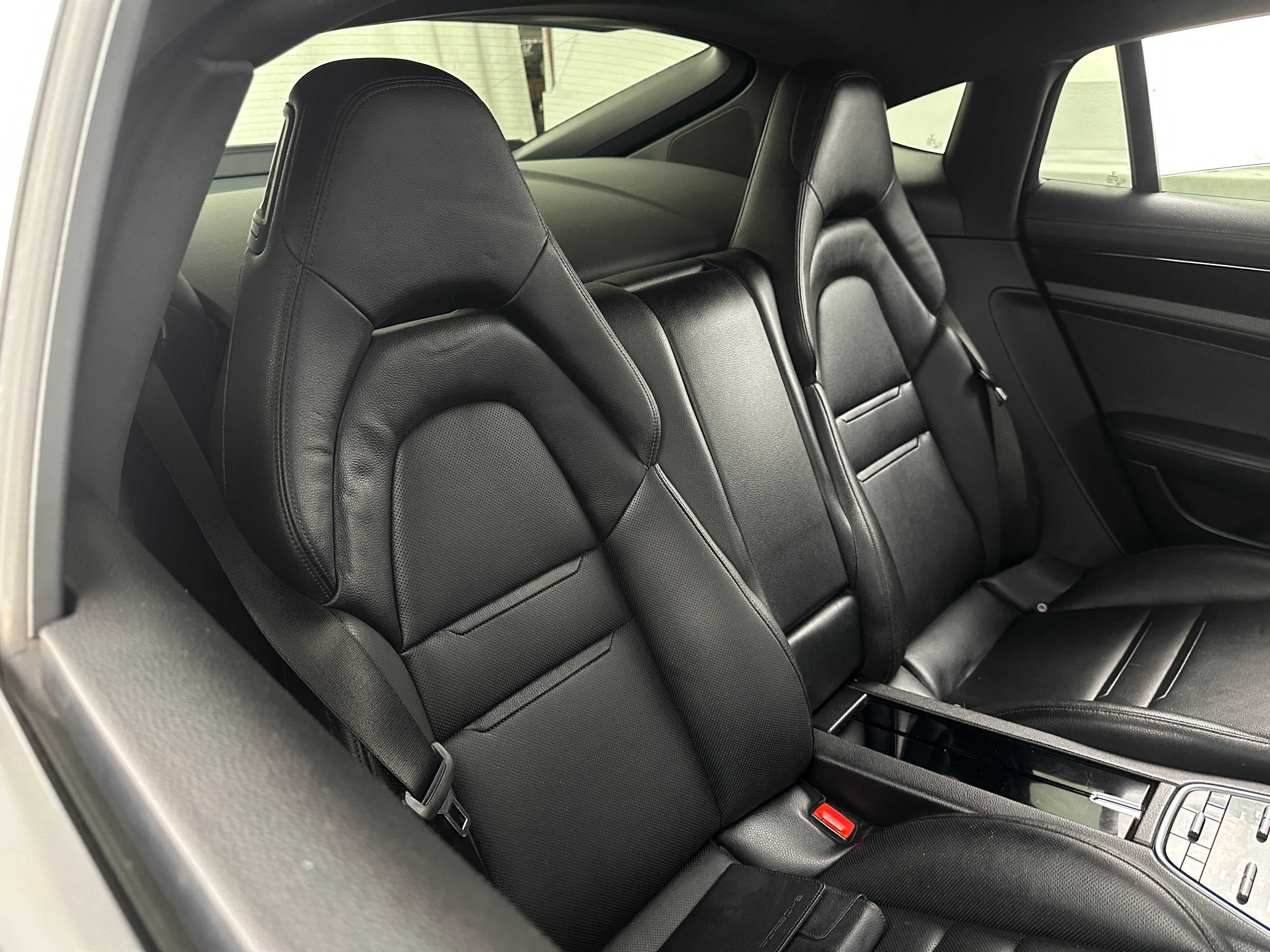 2018 Porsche Panamera Base 5