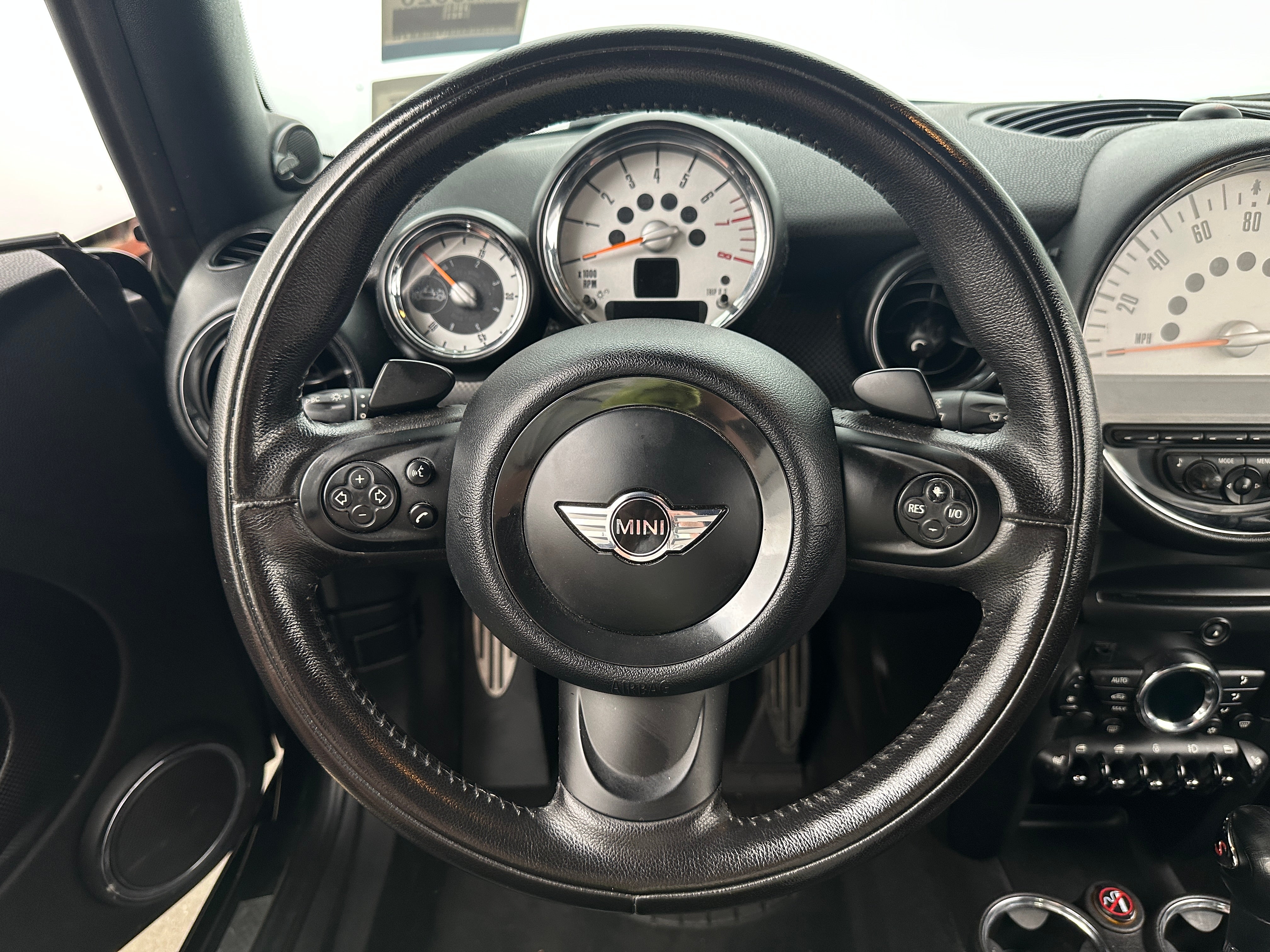 2011 MINI Cooper Convertible S 3