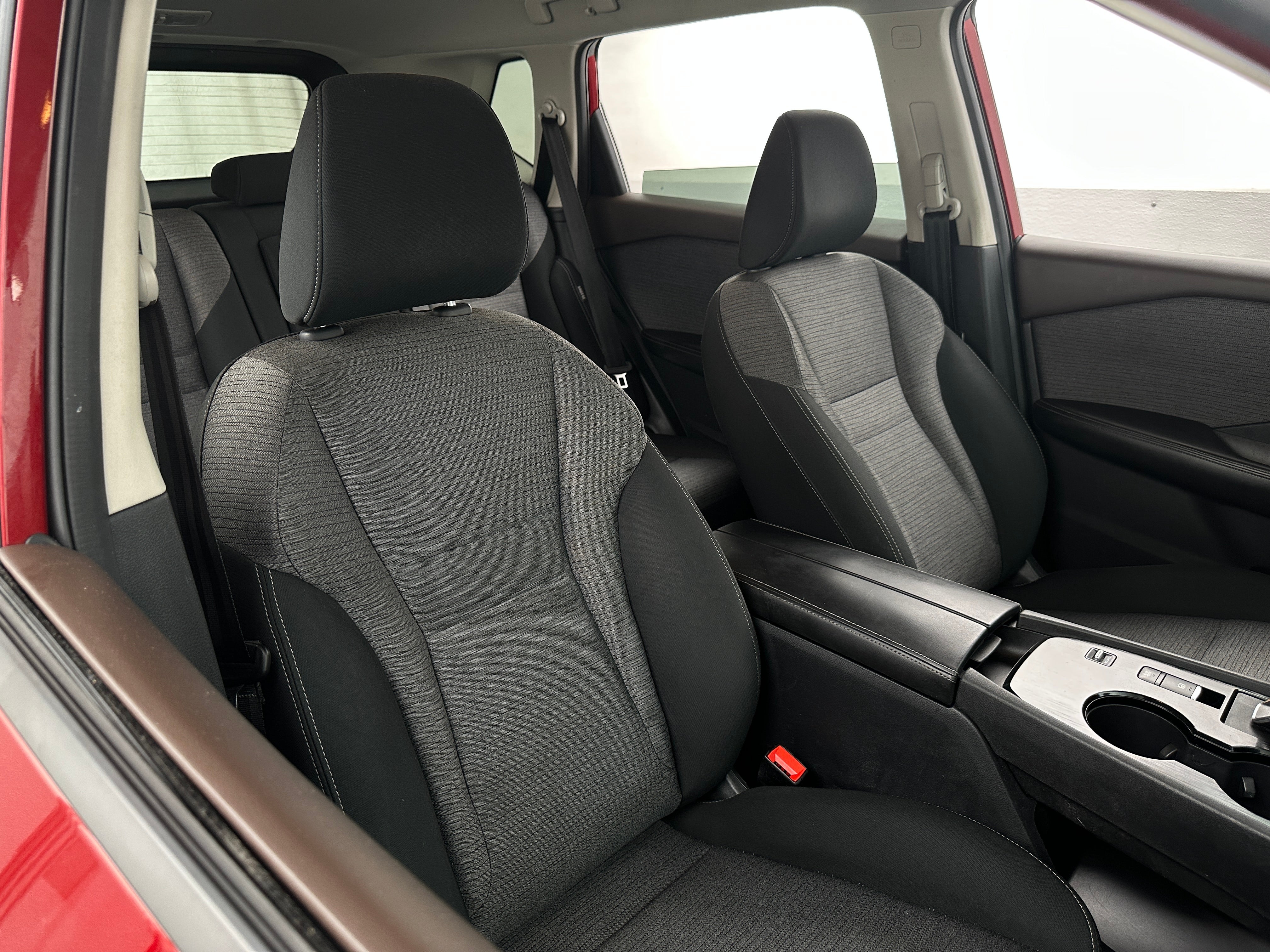 2021 Nissan Rogue SV 2