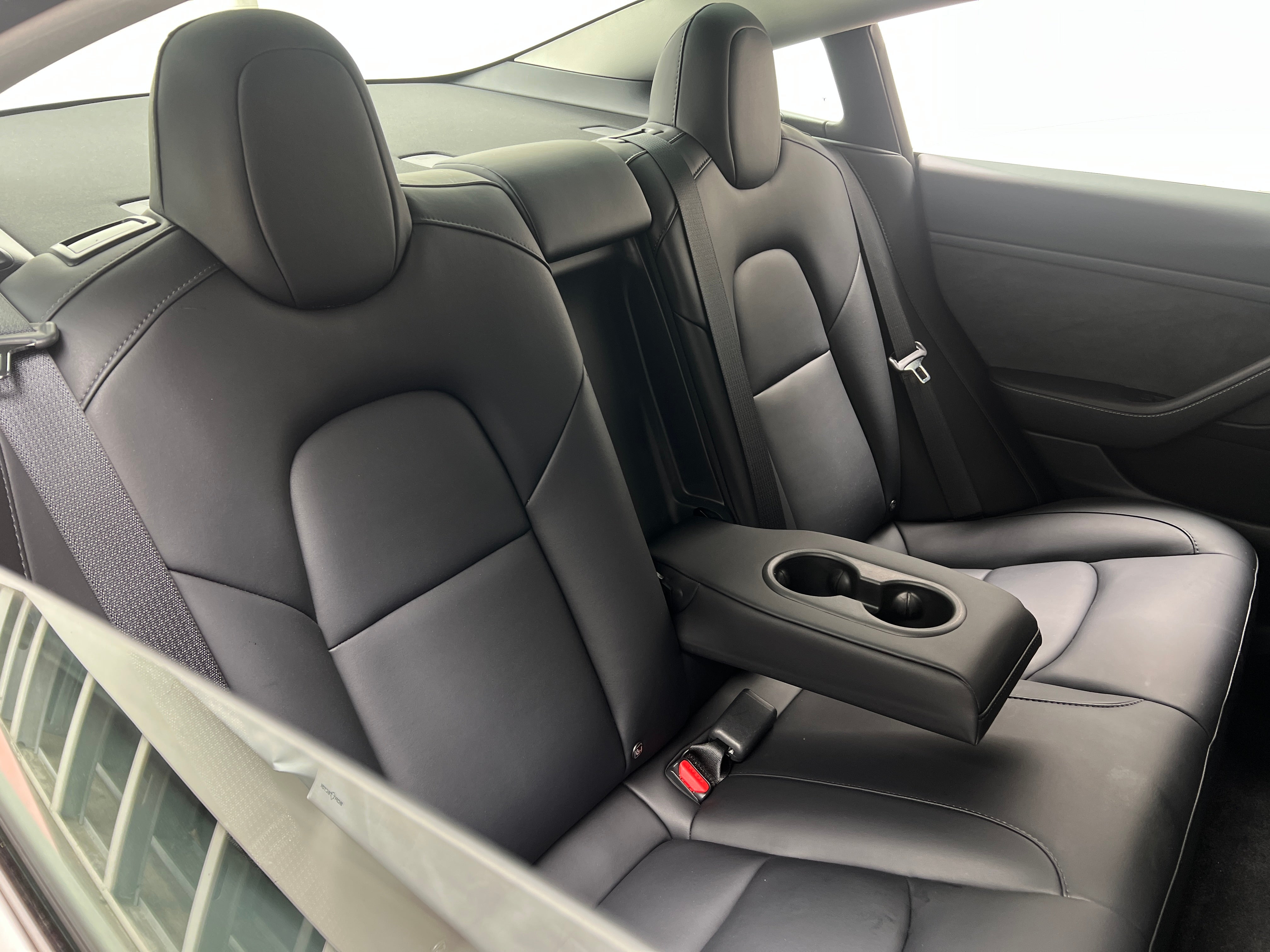 2022 Tesla Model 3 Standard Range 4