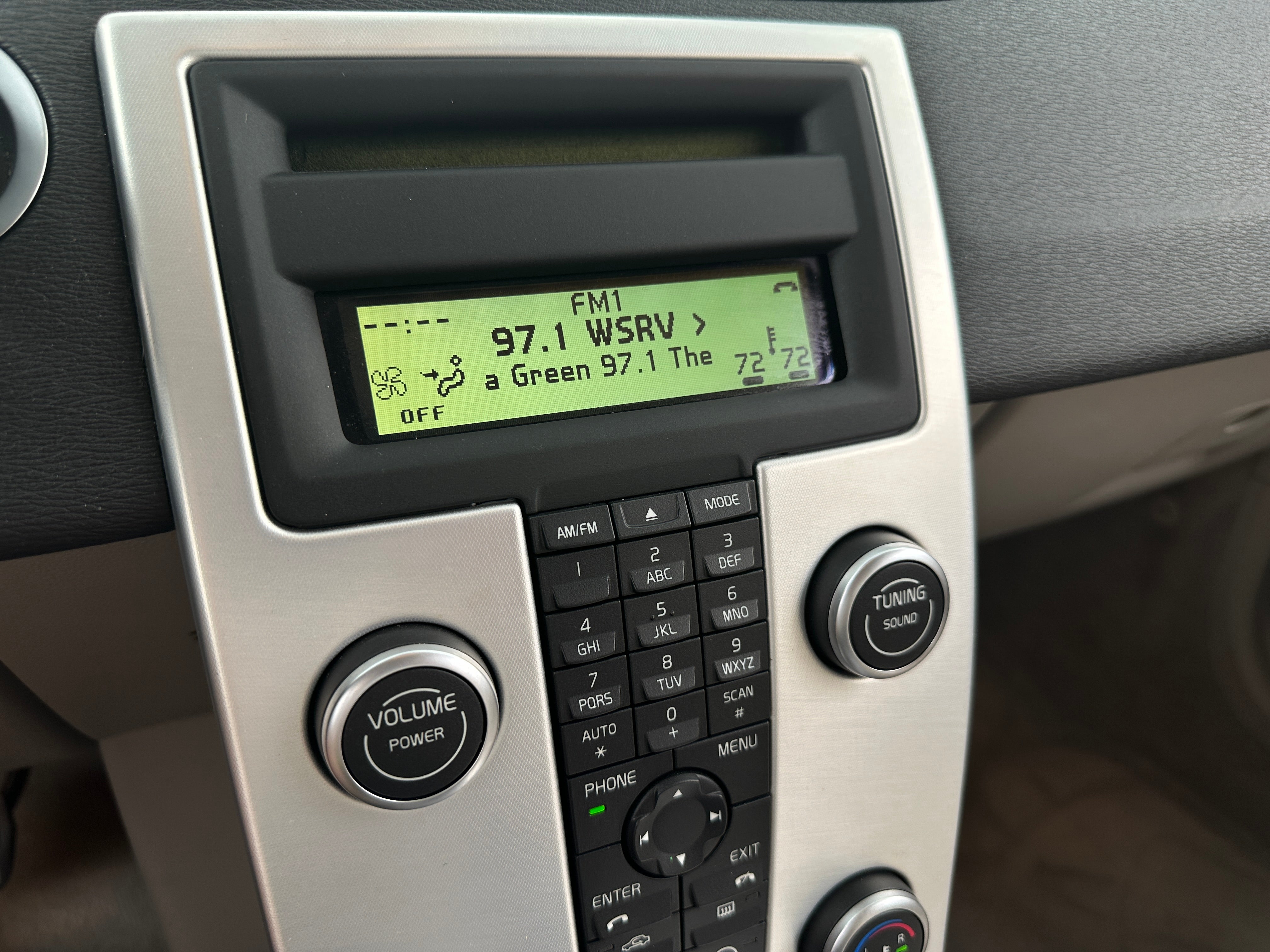 2011 Volvo C70 T5 3