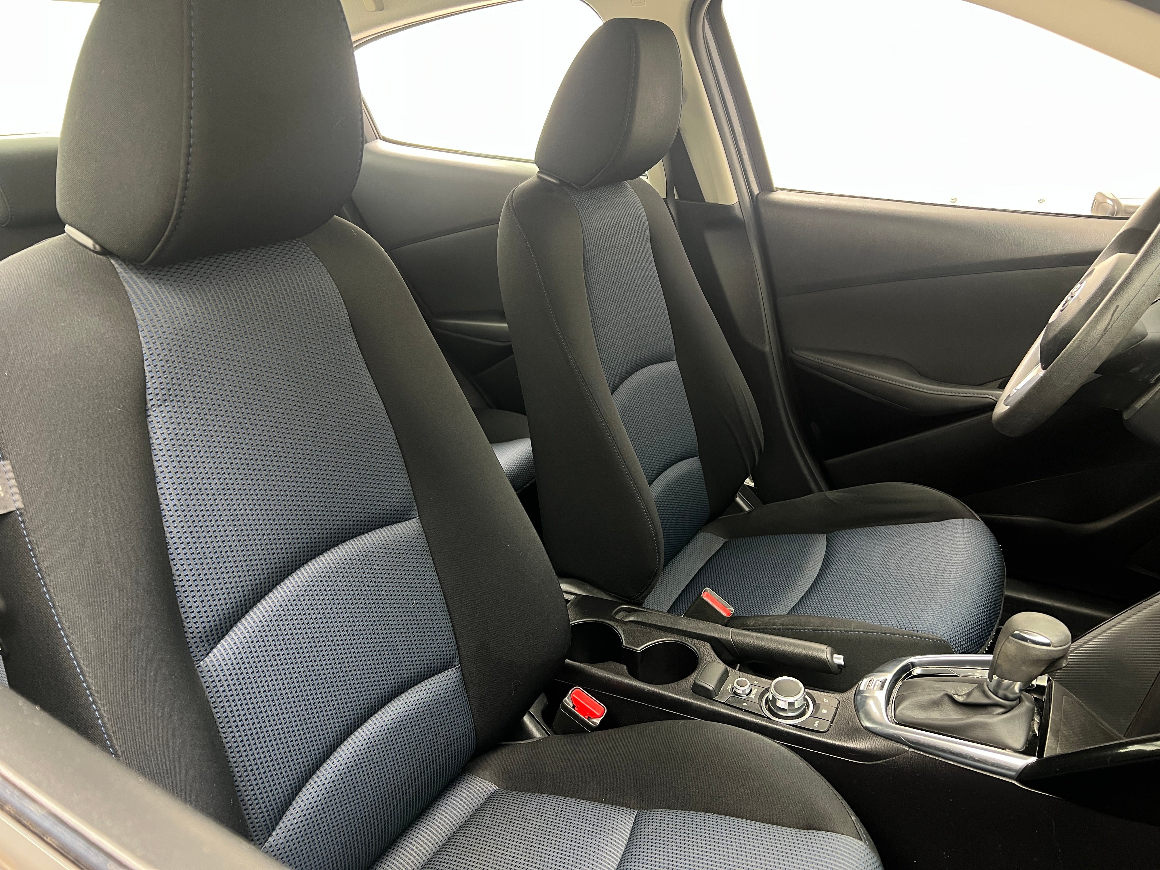 2017 Toyota Yaris iA Base 2