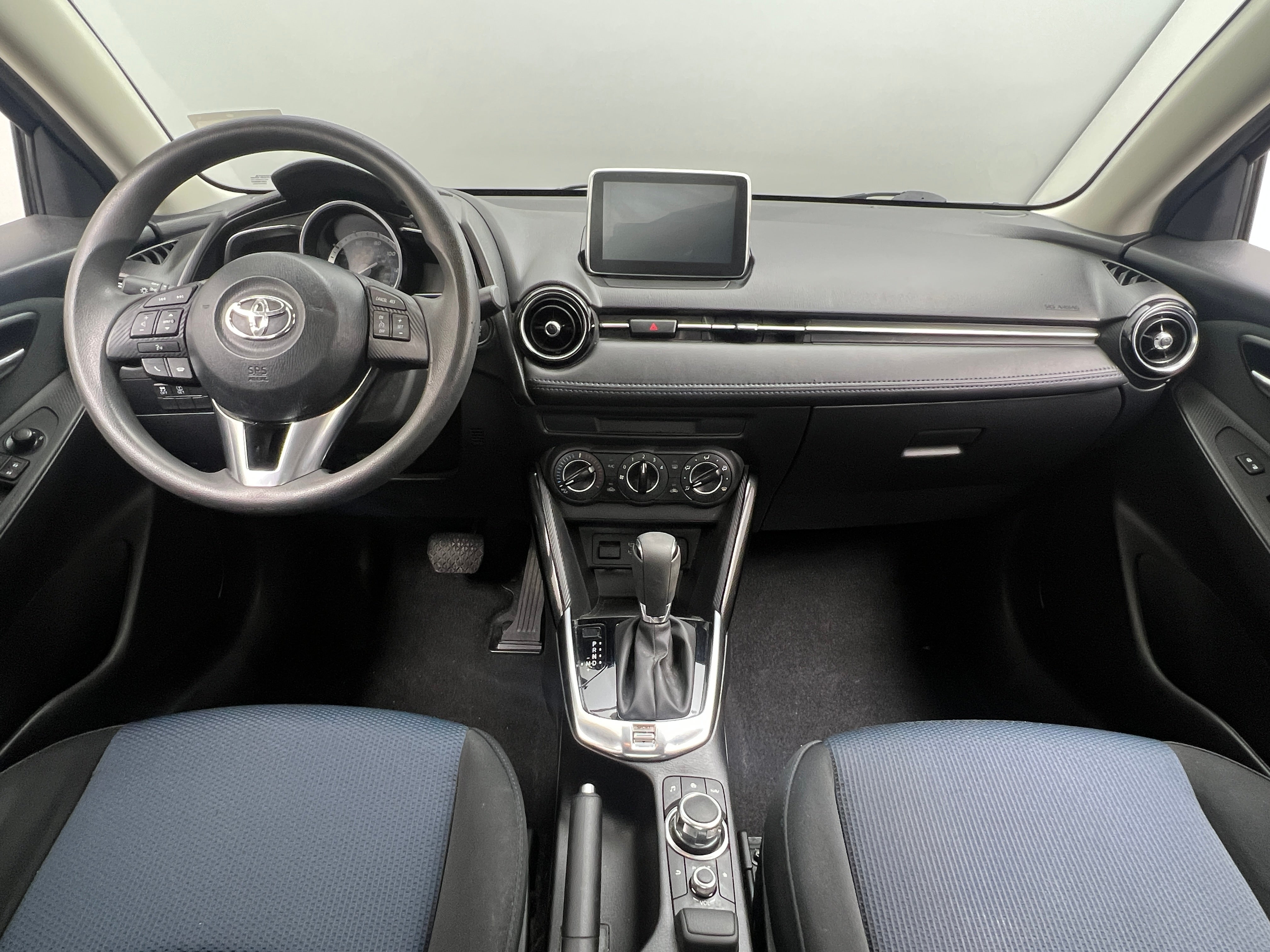 2017 Toyota Yaris iA Base 3