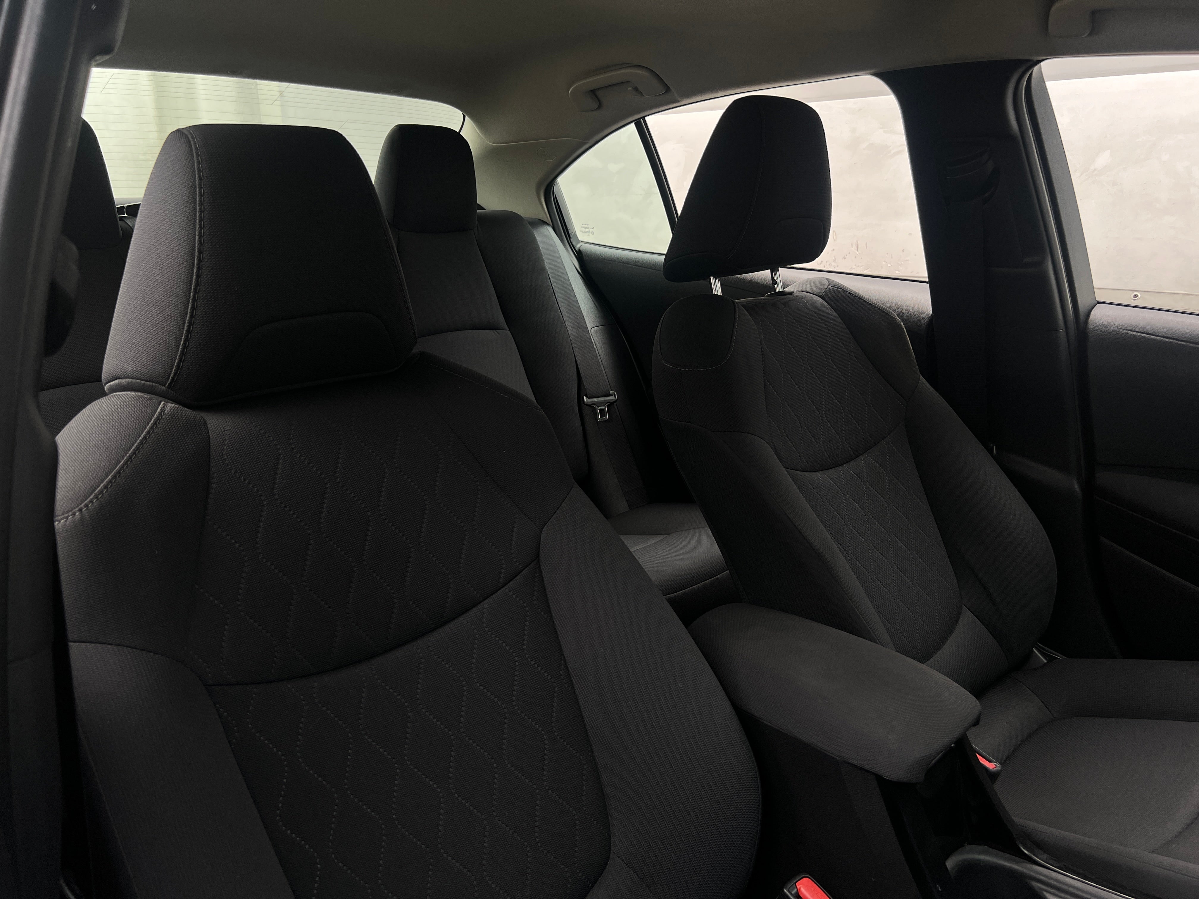2021 Toyota Corolla LE 2